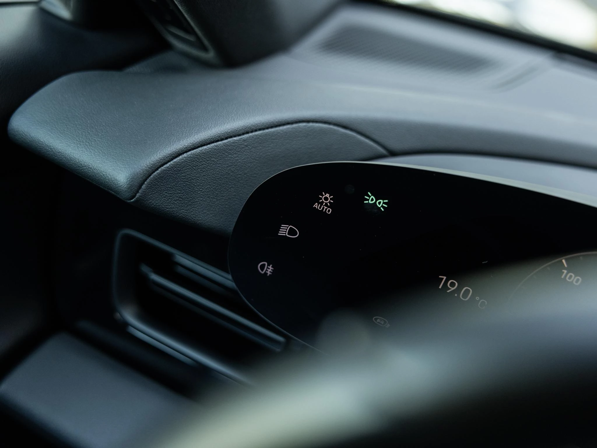 Porsche Taycan Performance 84 kWh