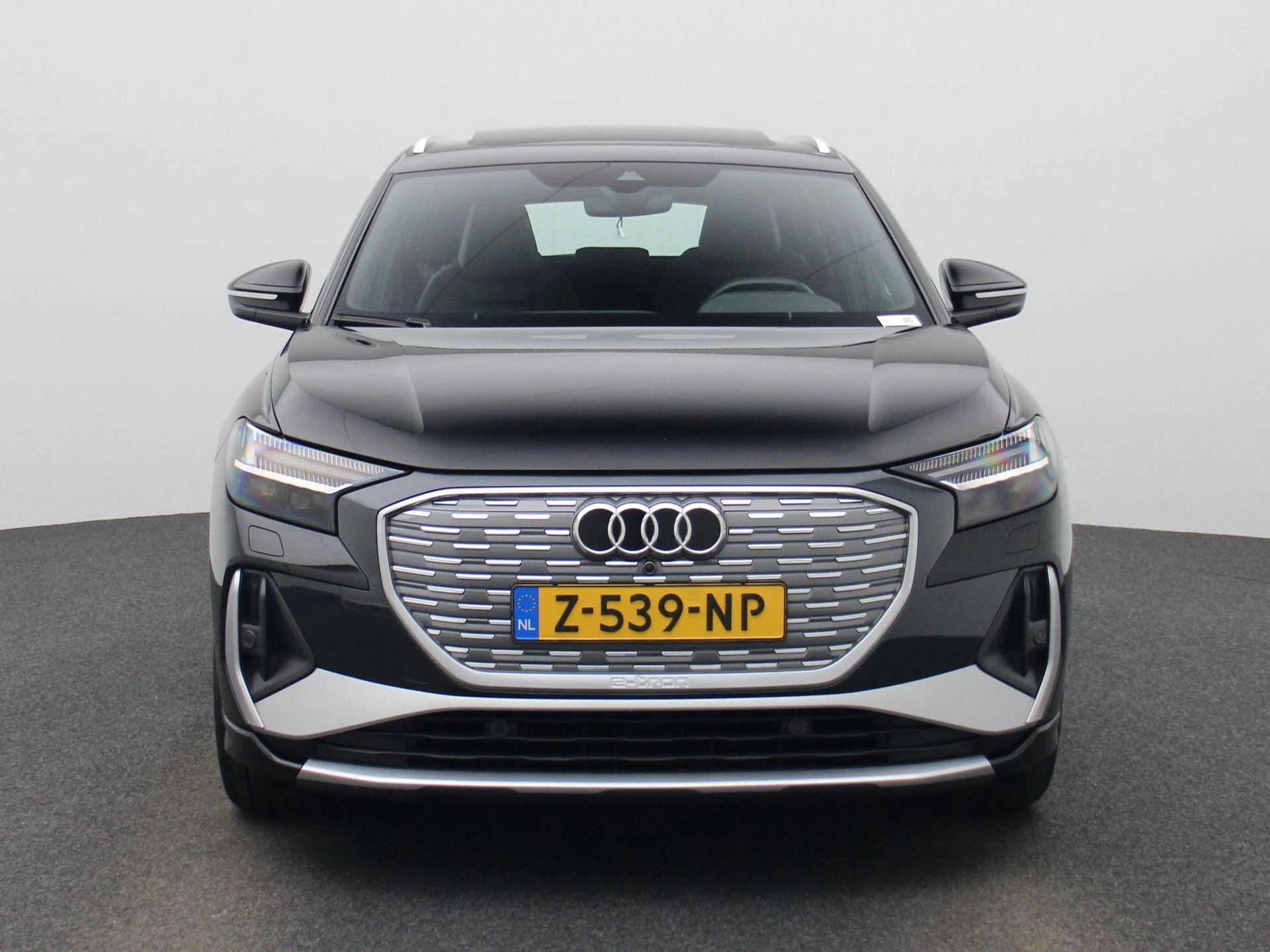 Audi-Q4 e-tron-image-1
