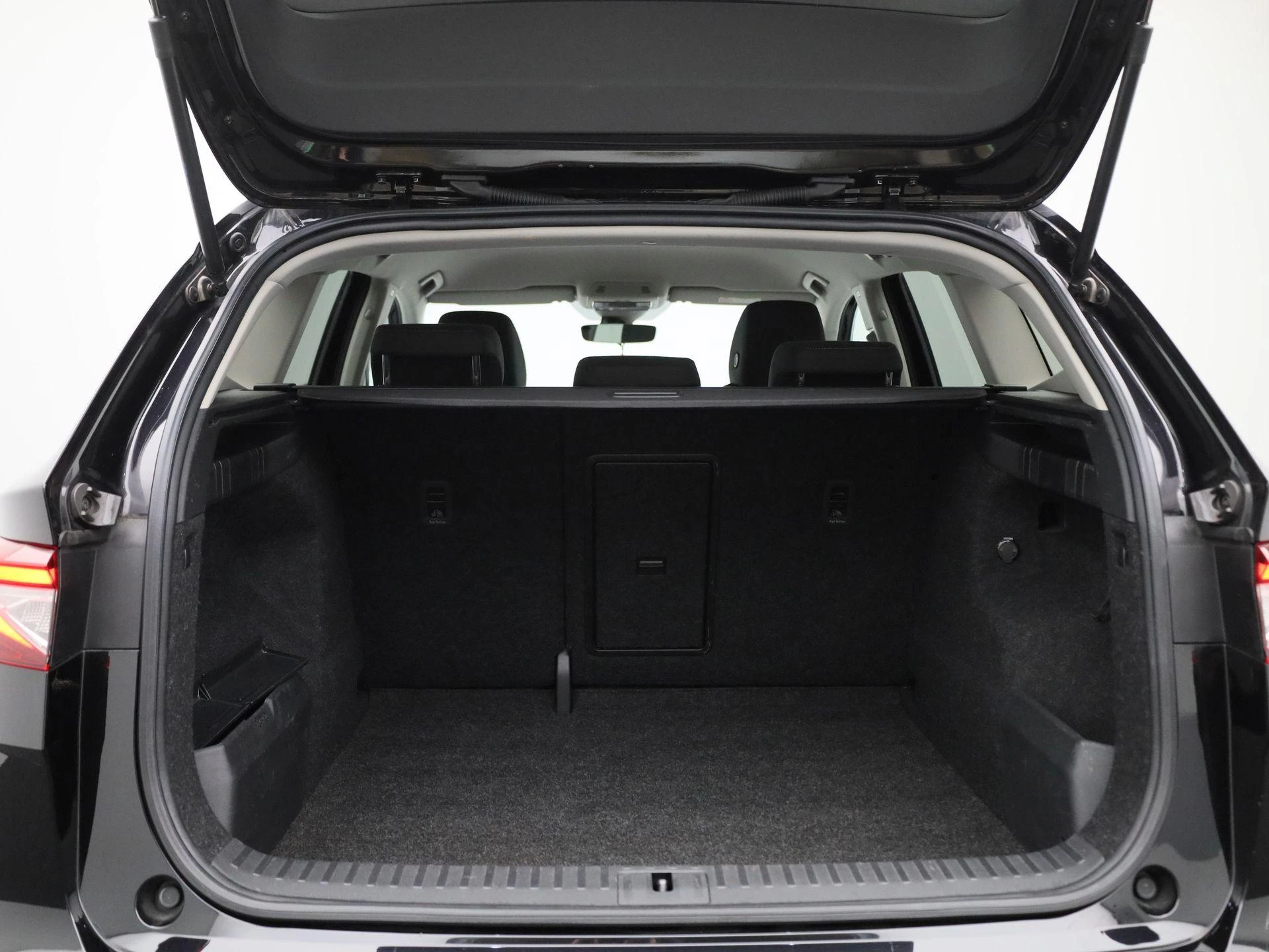 Škoda-Enyaq iV-image-13