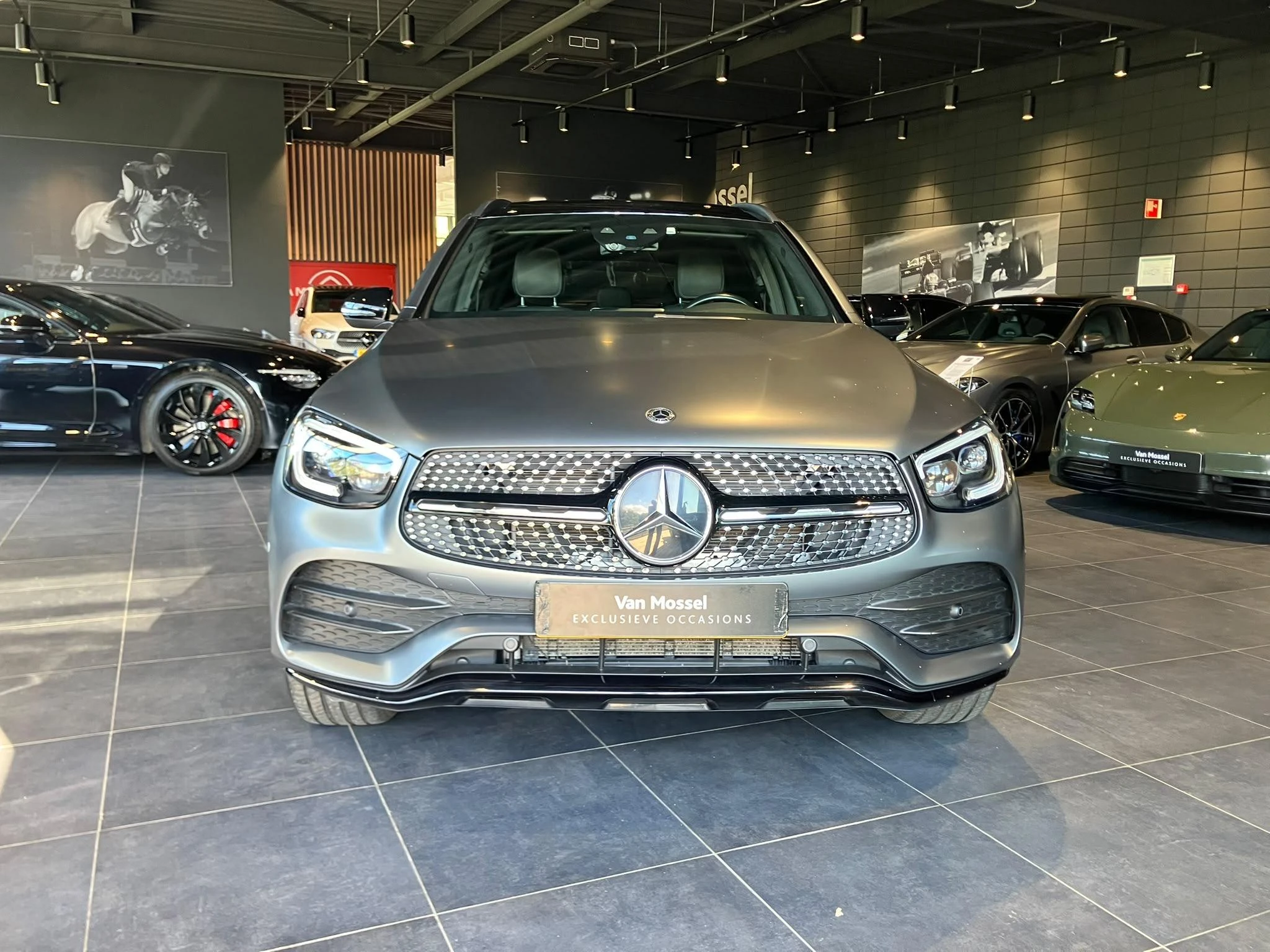 Mercedes-Benz-GLC-image-2