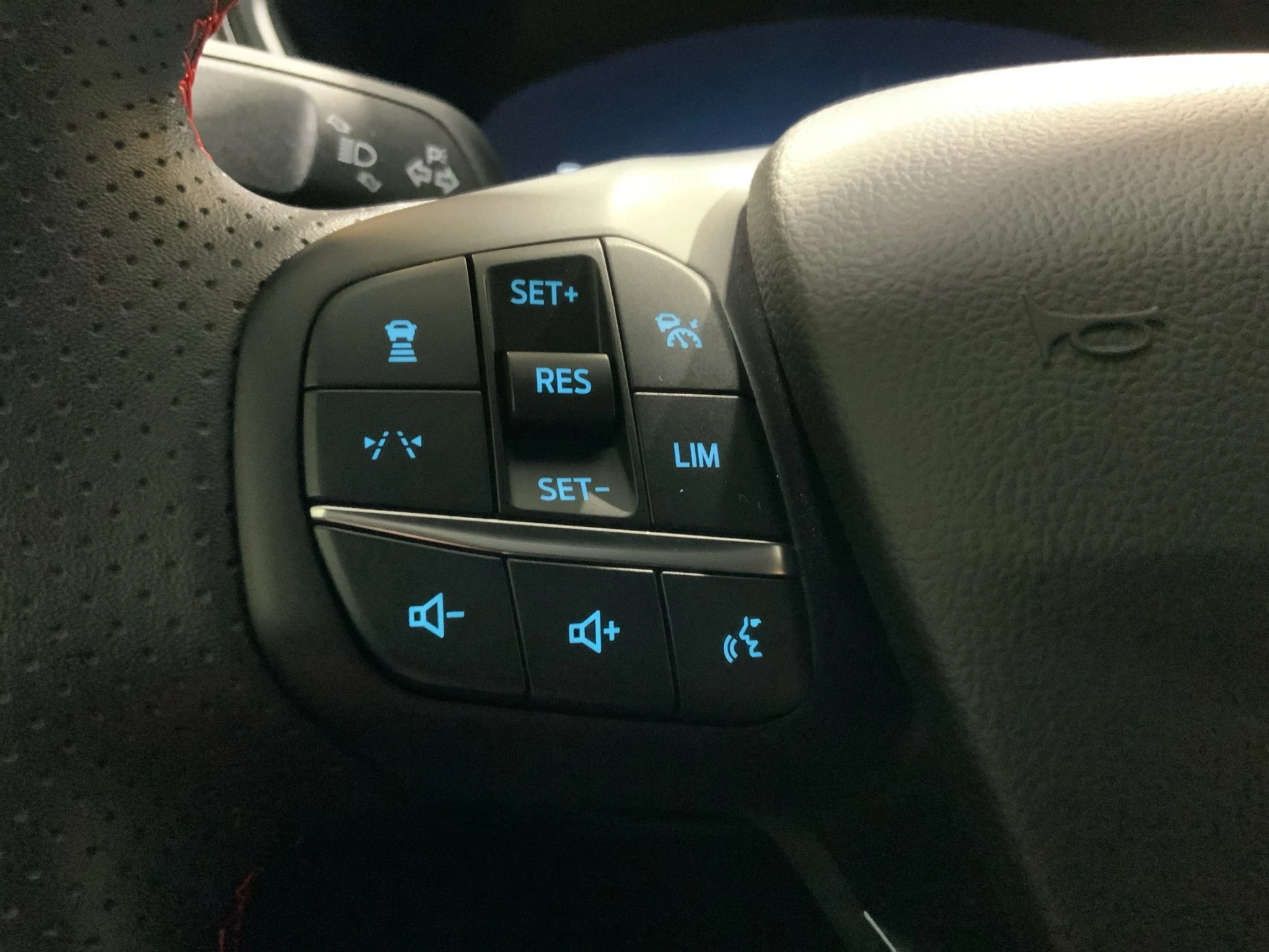 Ford-Kuga-image-19