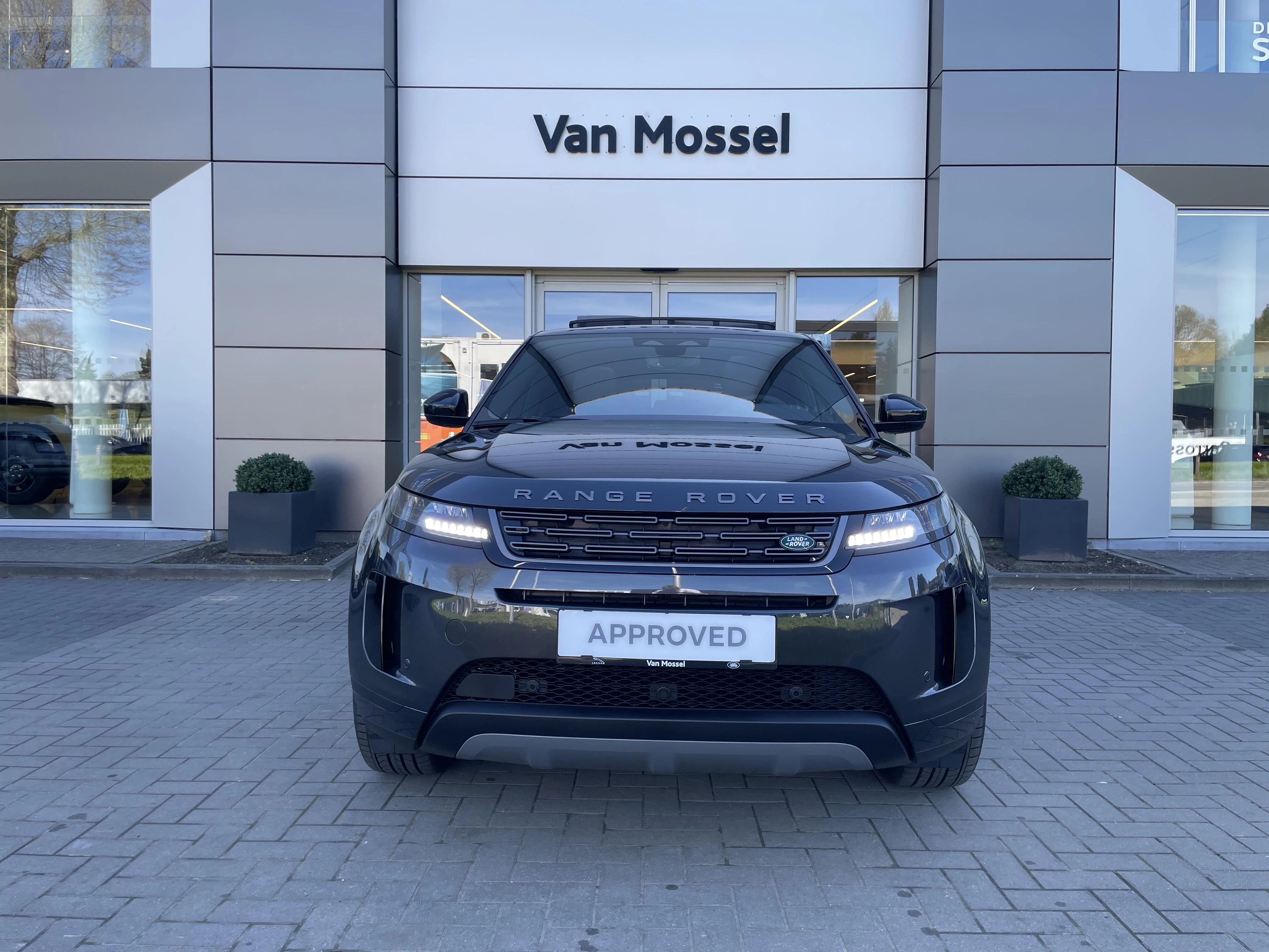 Land Rover Range Rover Evoque P160 S FWD Auto. 26.5MY