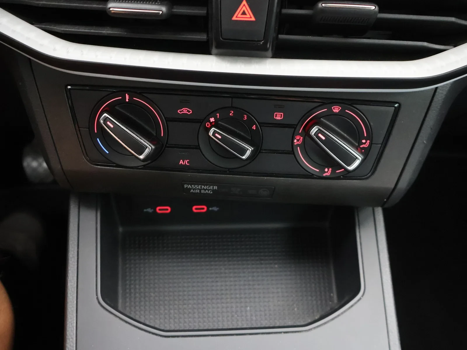 SEAT Ibiza 5P/D New Ibiza Move! 1.0TSI 95PK *CRUISE CONTROL*PDC ACHTER*DAB RADIO*APP-CONNECT*...*