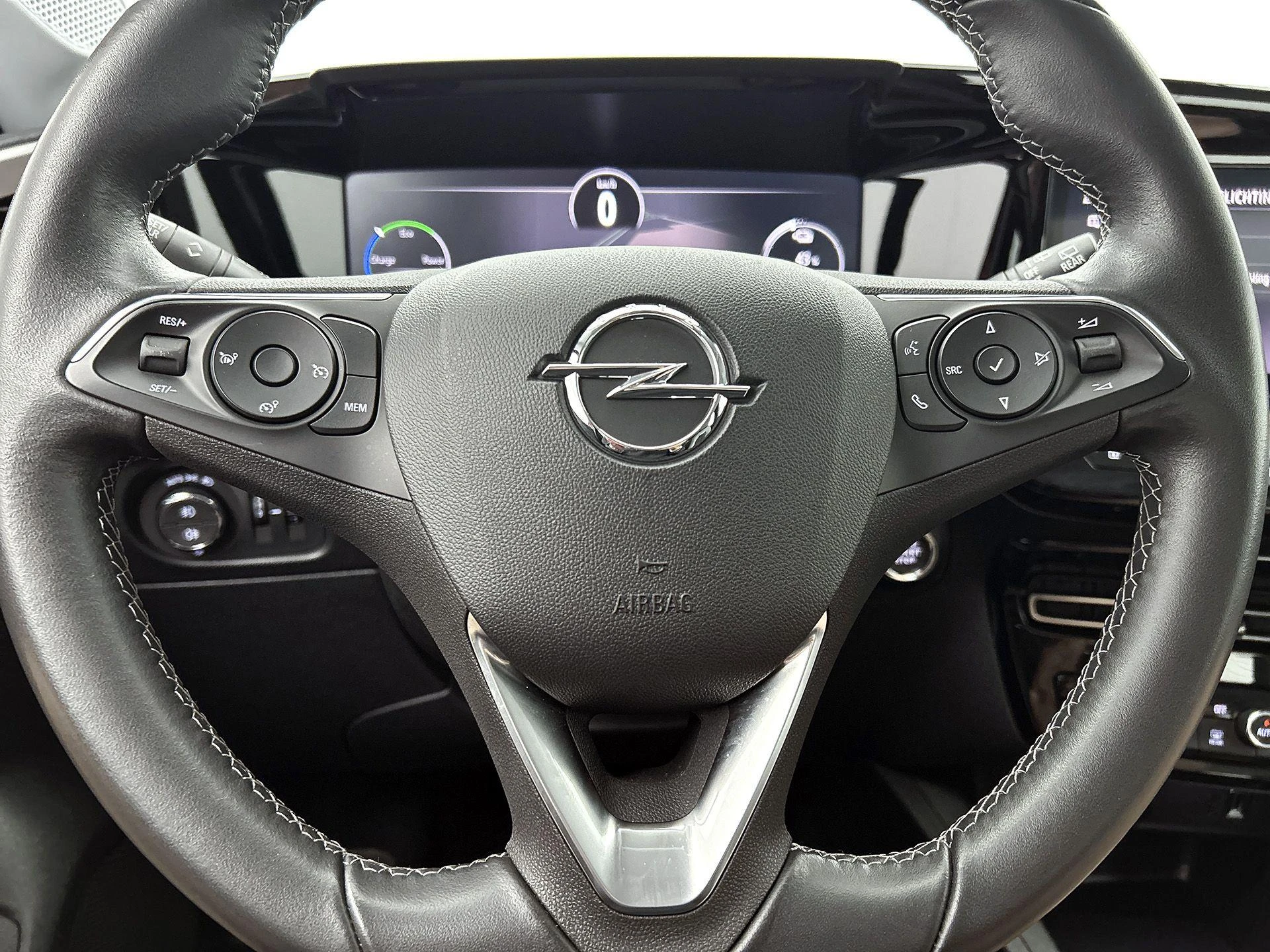 Opel-Mokka-e-image-38