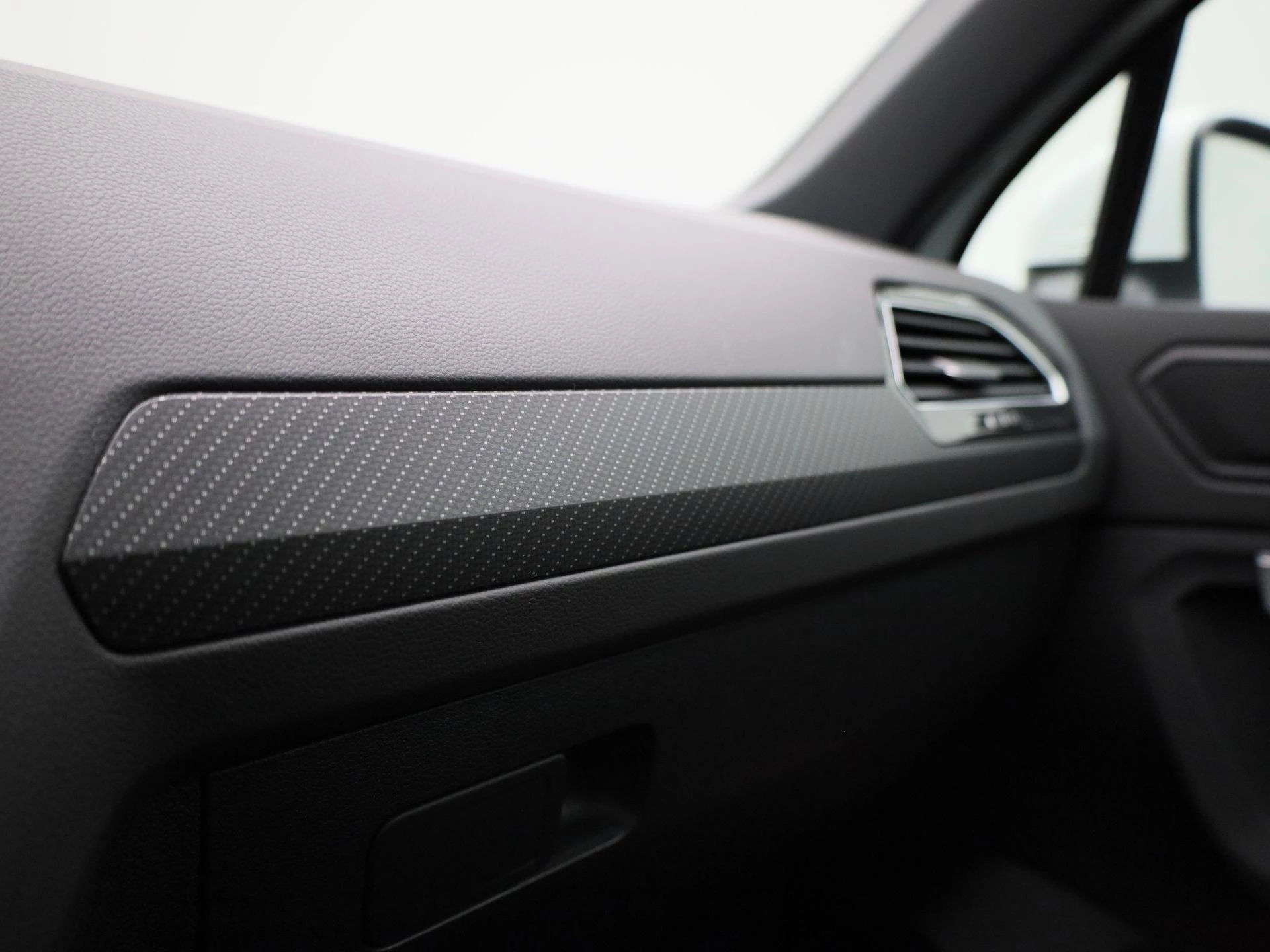 Volkswagen-Tiguan-image-42