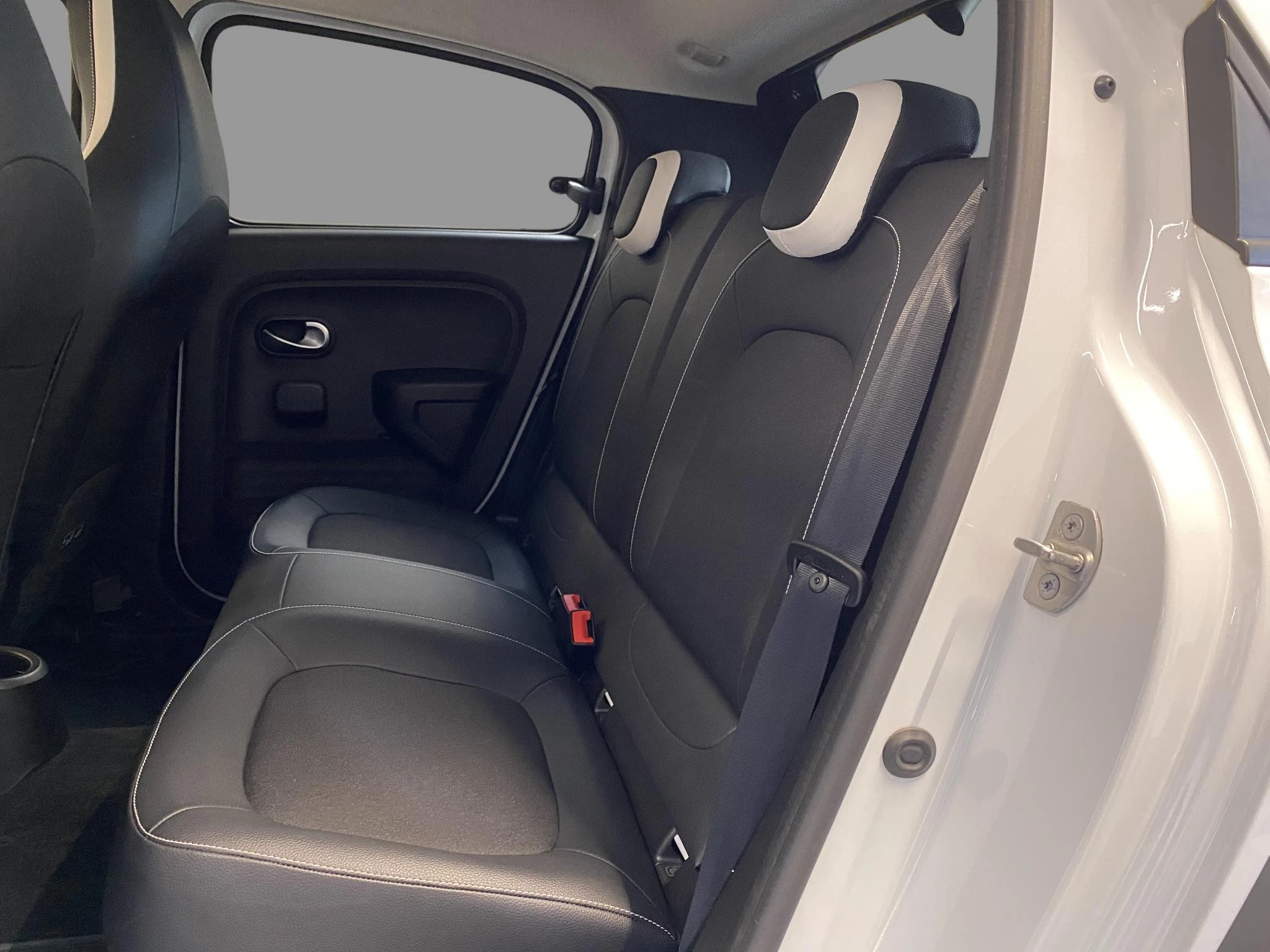 Renault-Twingo-image-14