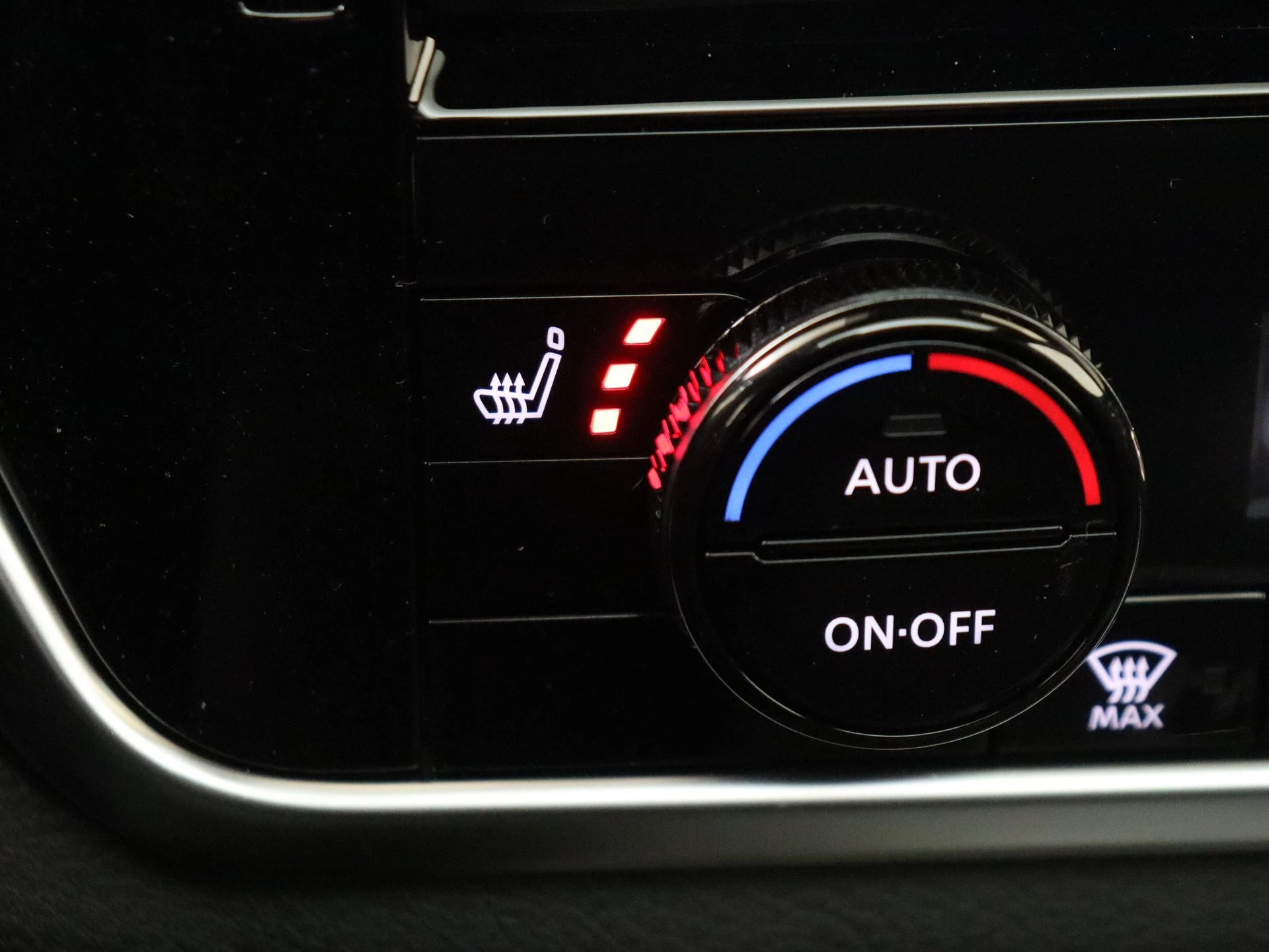 Nissan-QASHQAI-image-23