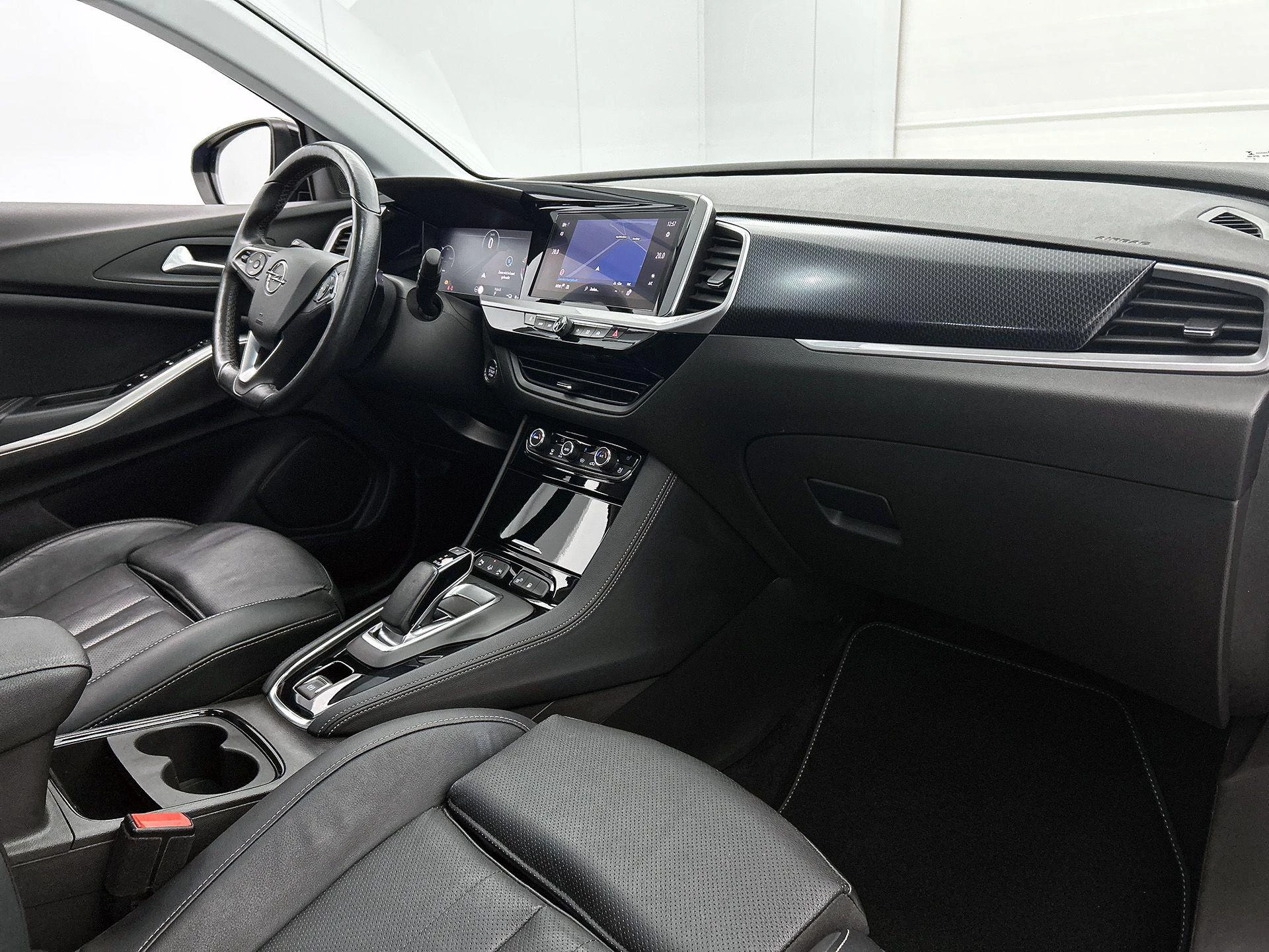 Opel-Grandland-image-21