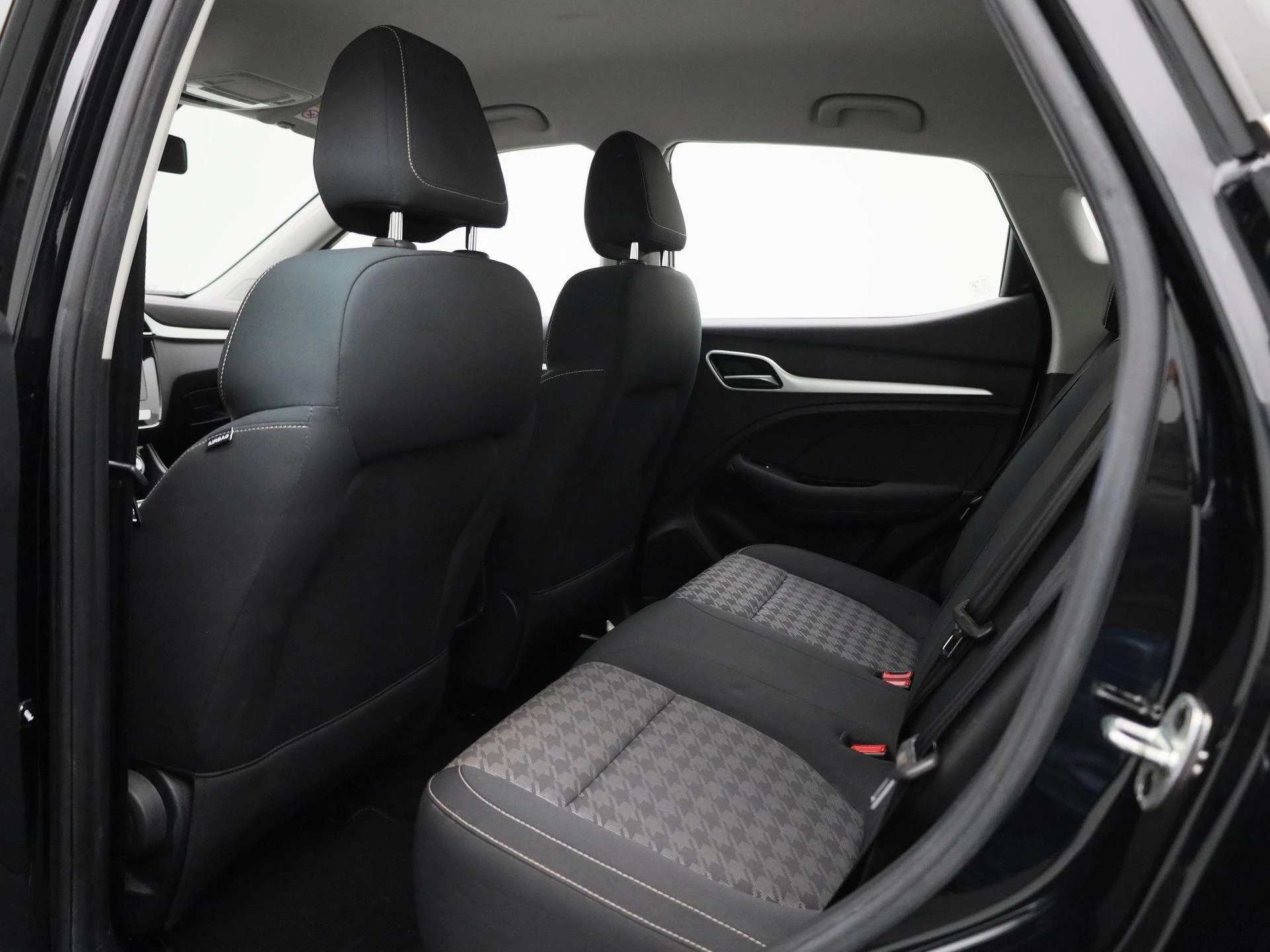 MG-ZS EV-image-9