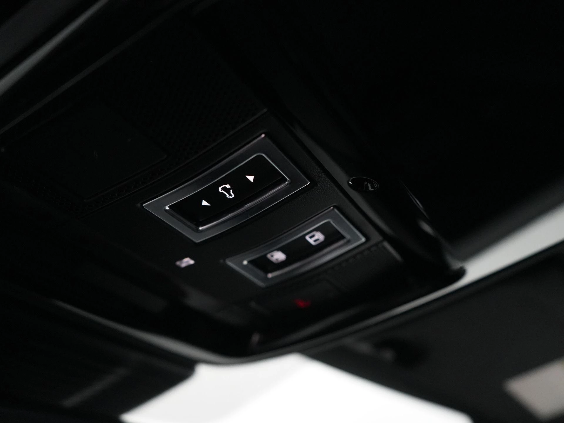 Land Rover Range Rover Velar 2.0 P400e R-Dynamic HSE