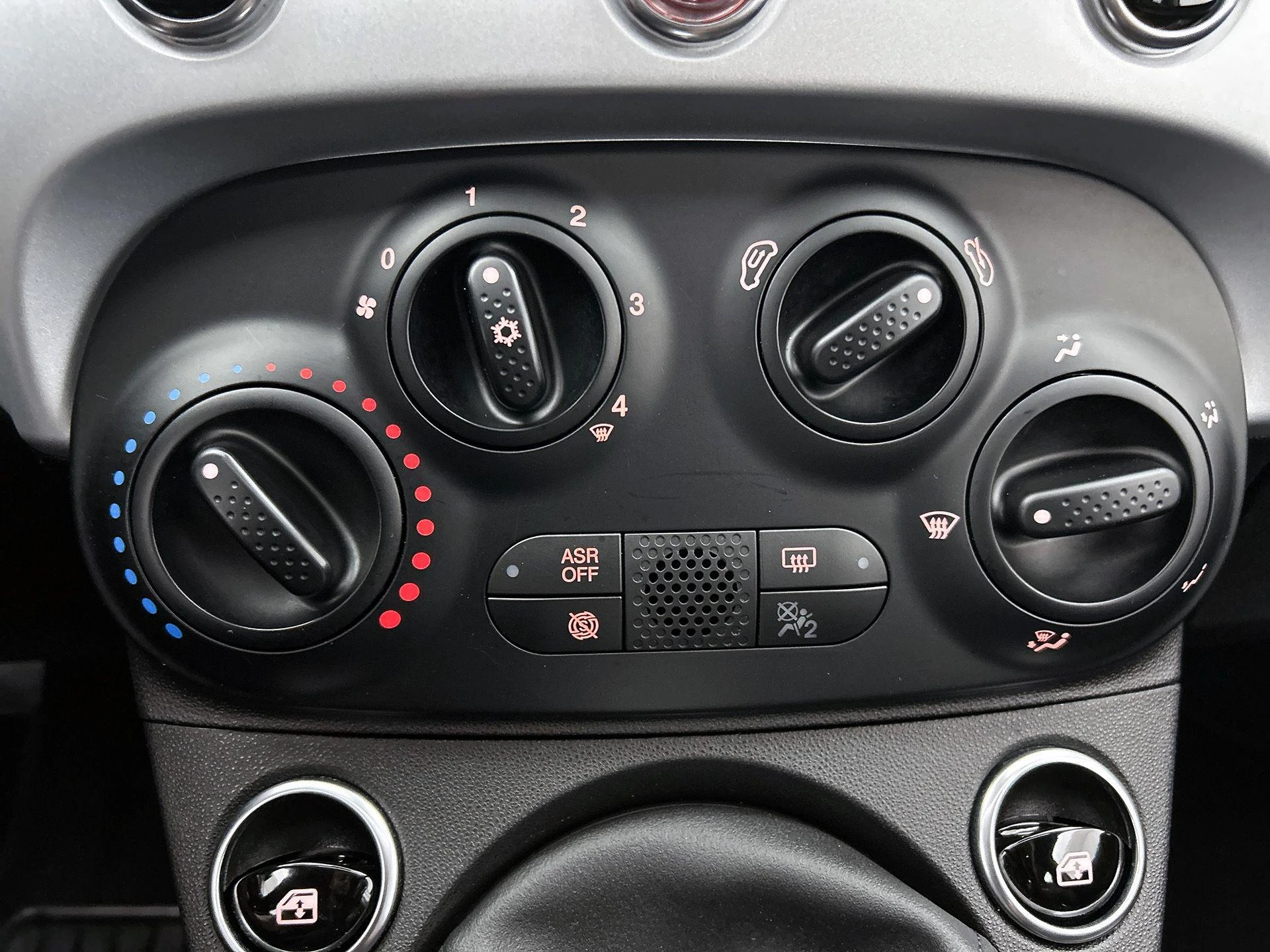 Fiat-500C-image-22