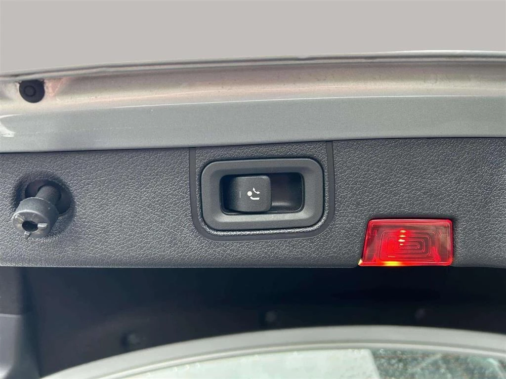 Mercedes-Benz A-Klasse A250 e 1,3 Plugin-hybrid Progressive 8G-DCT 218HK 8g Aut.