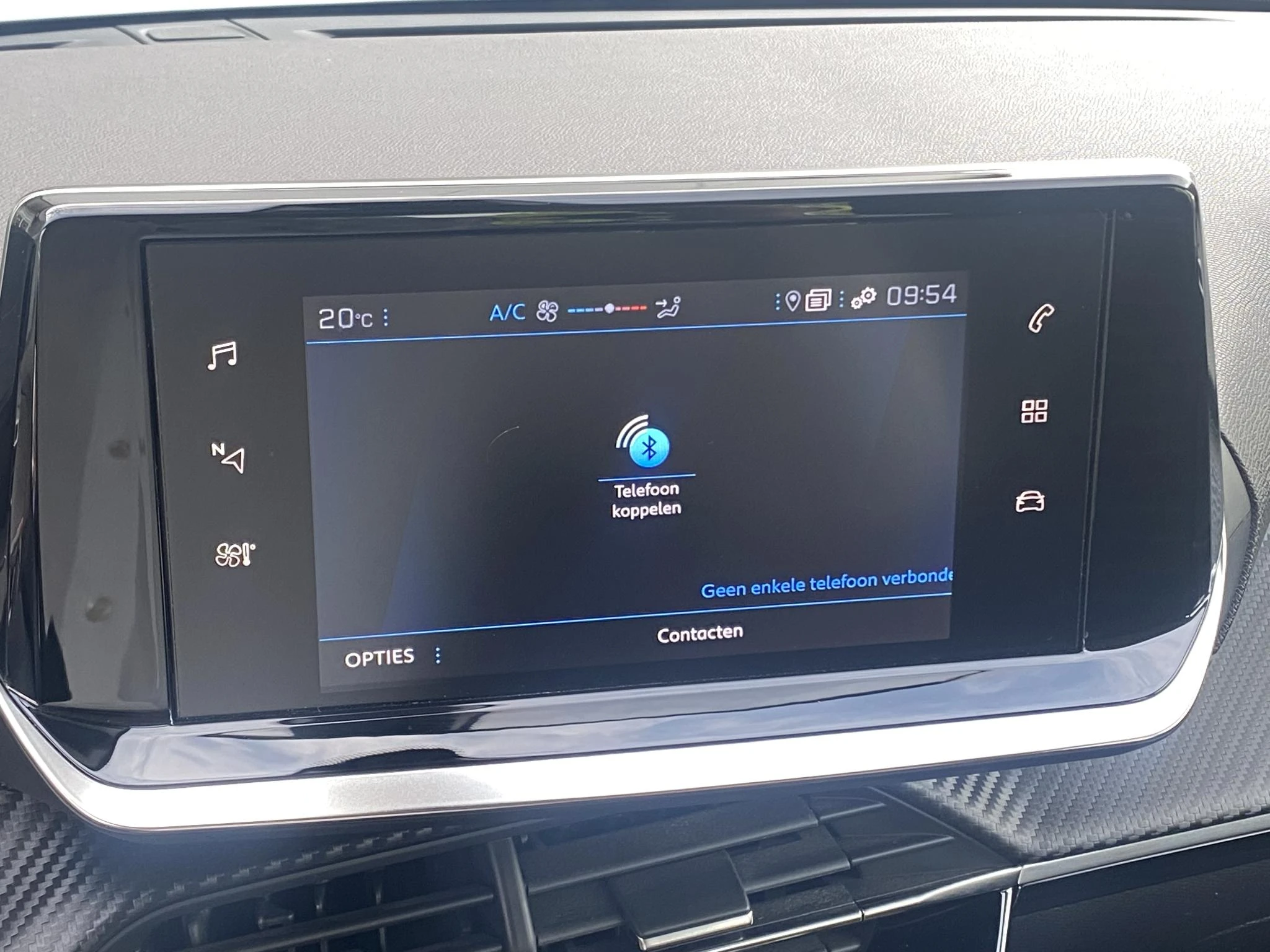 Peugeot-2008-image-30