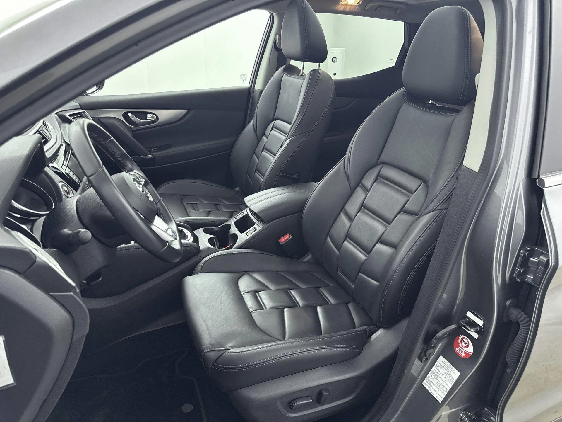 Nissan-QASHQAI-image-27