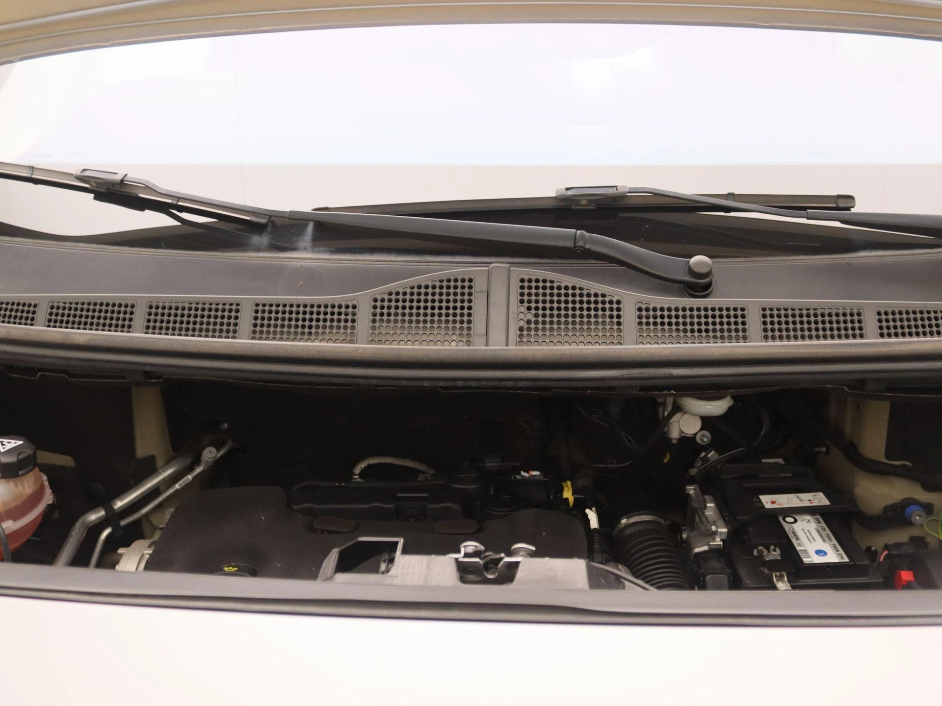 Opel-Vivaro-image-22