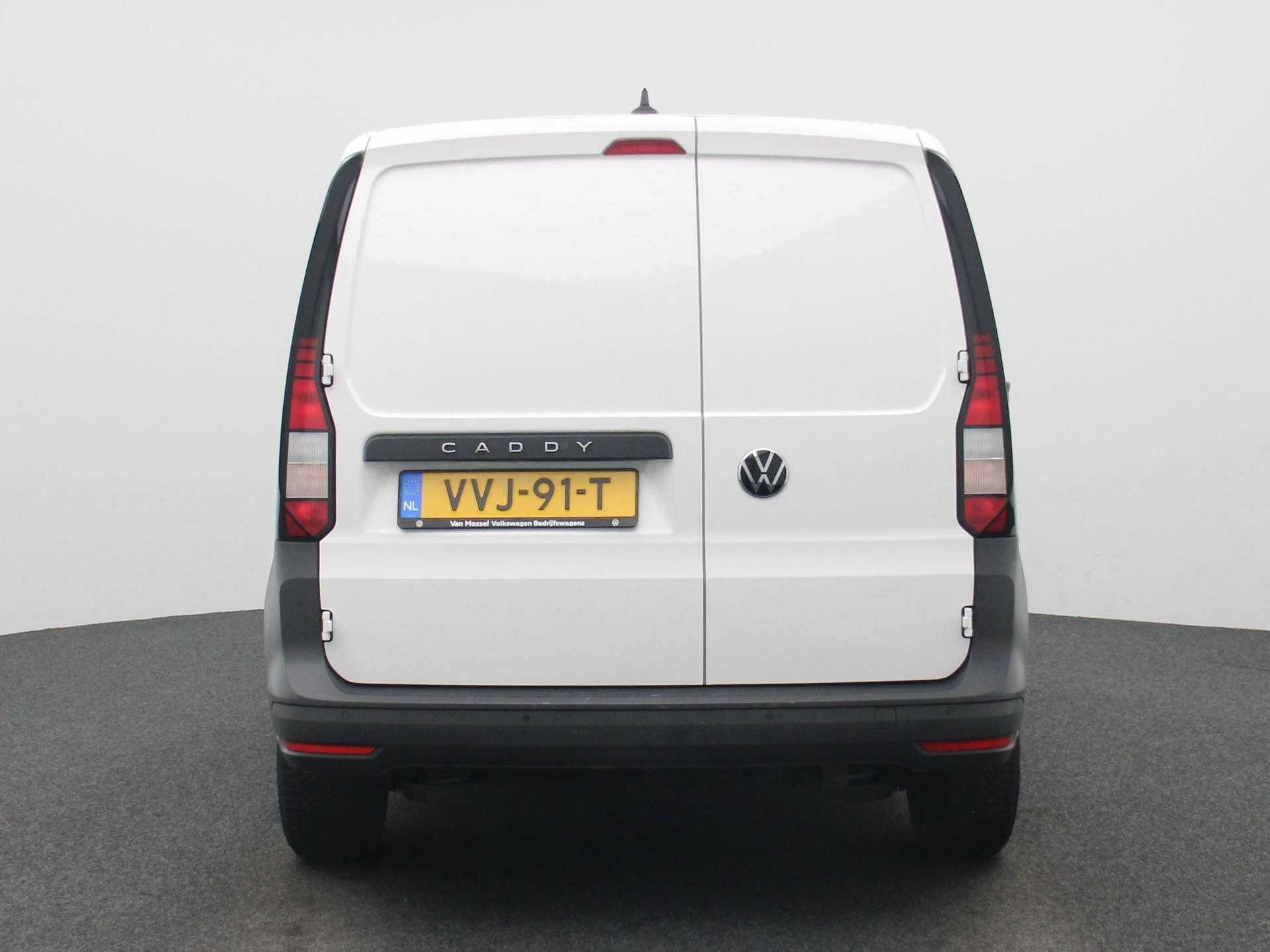 Volkswagen-Caddy-image-4