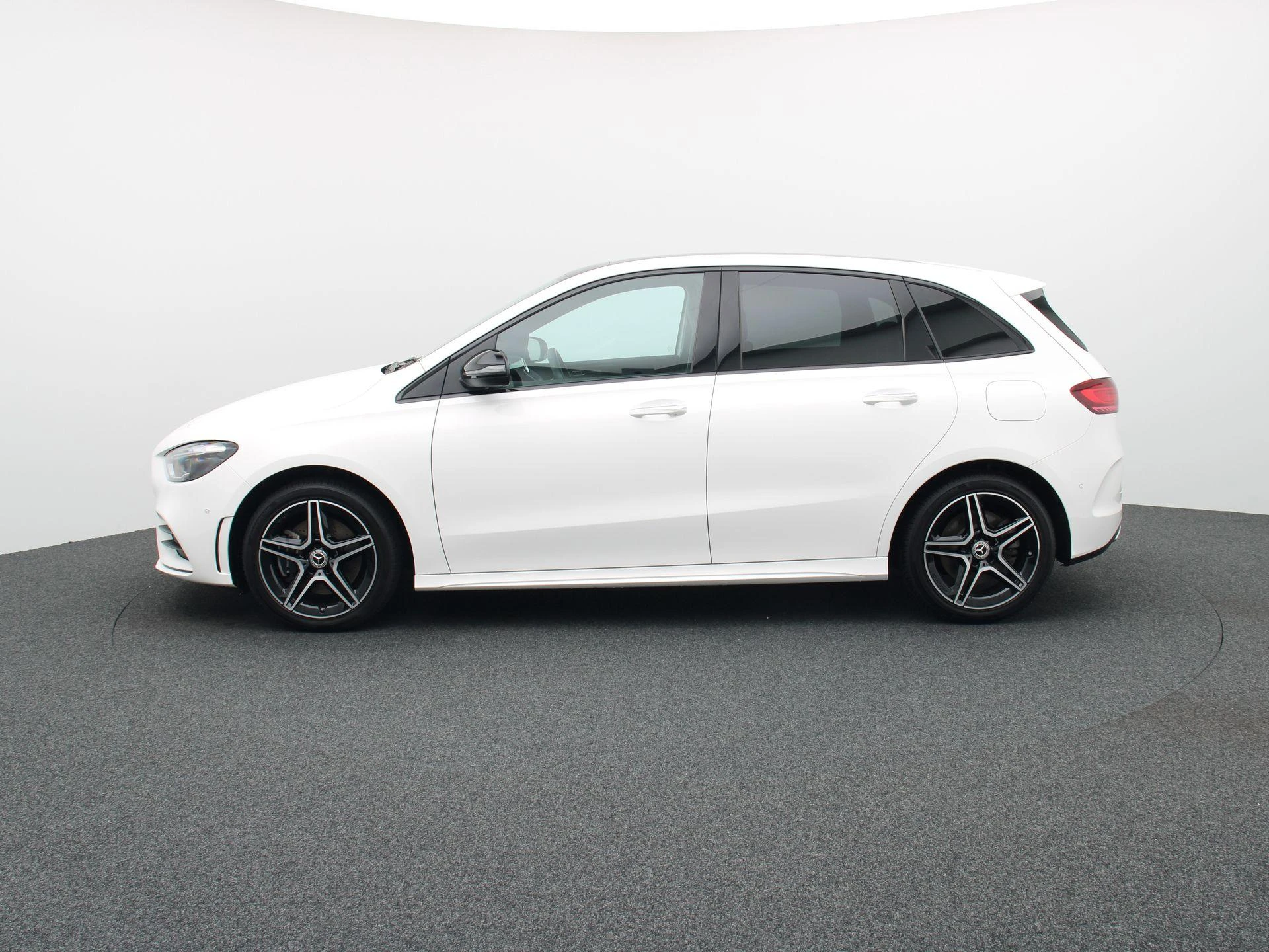 Mercedes-Benz-Classe B-image-3