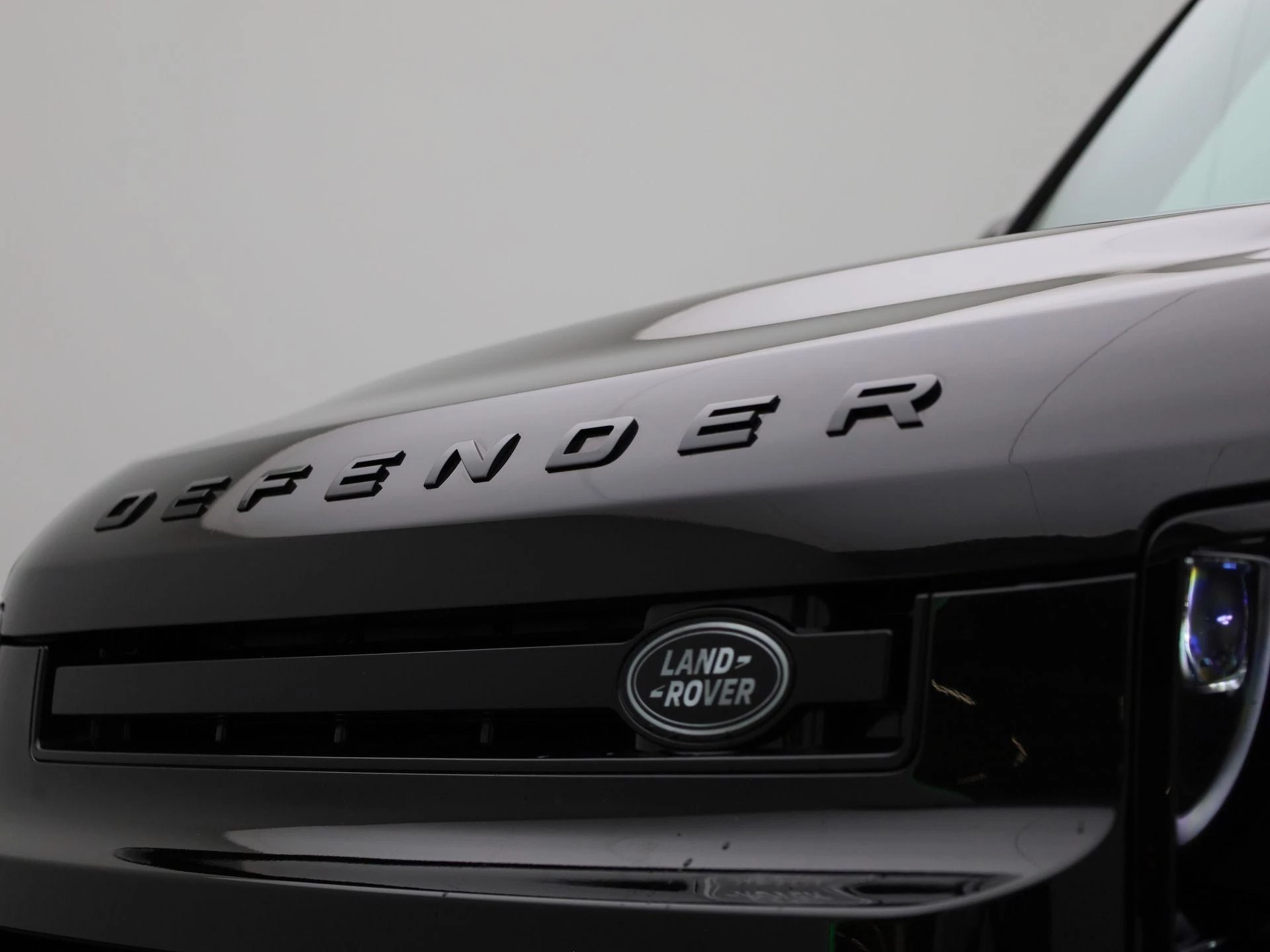 Land Rover-Defender-image-65