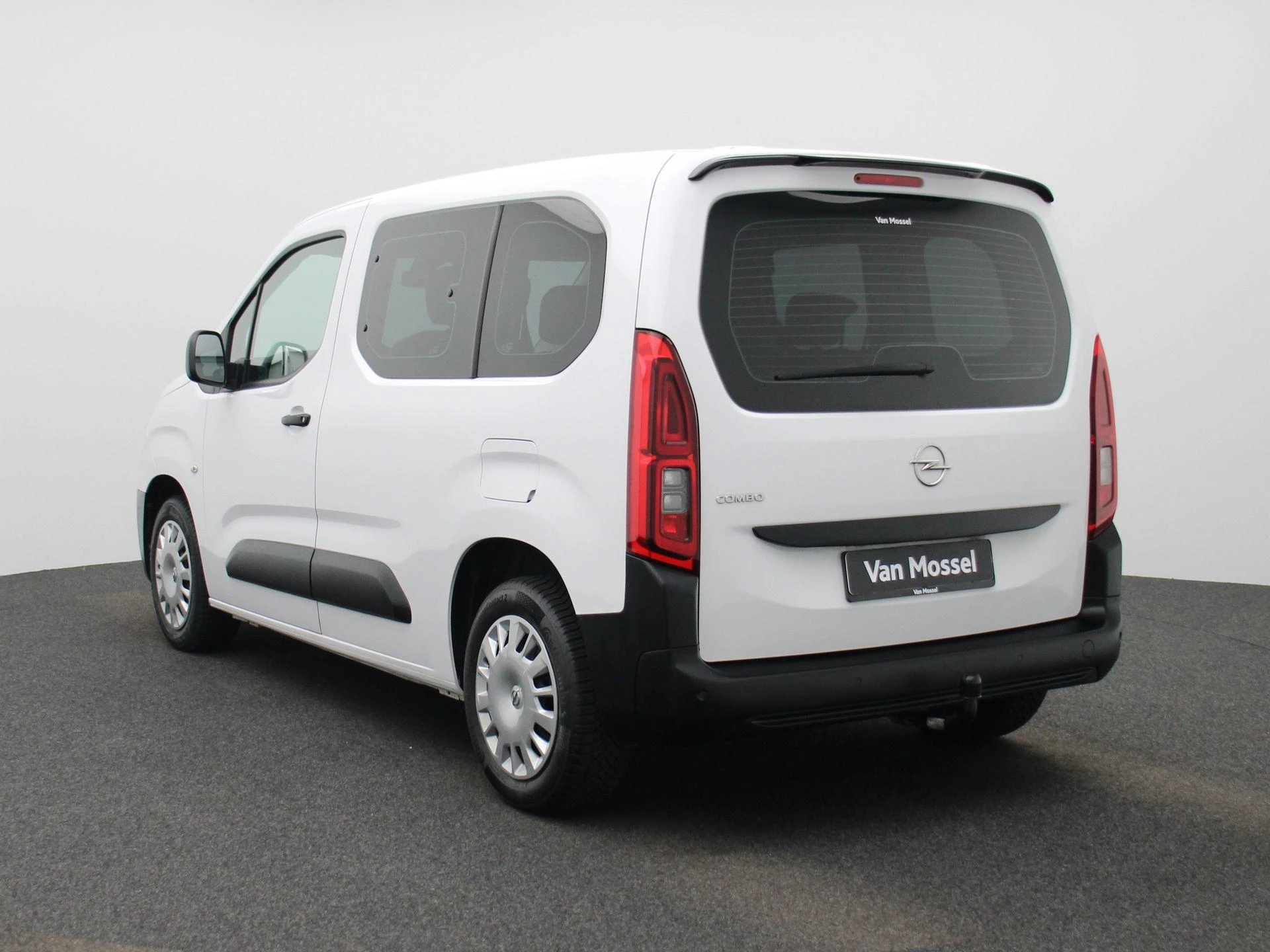 Opel-Combo Life-image-1