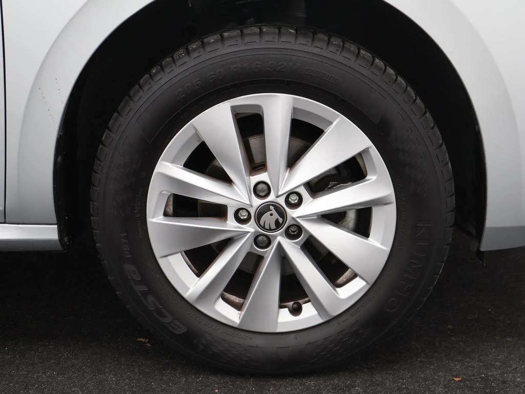 Škoda Kamiq Kamiq 1.0TSI *AUTOMAAT*CAMERA*PDC*VIRTUAL COCKPIT*ACC*KEYLESS GO*...*