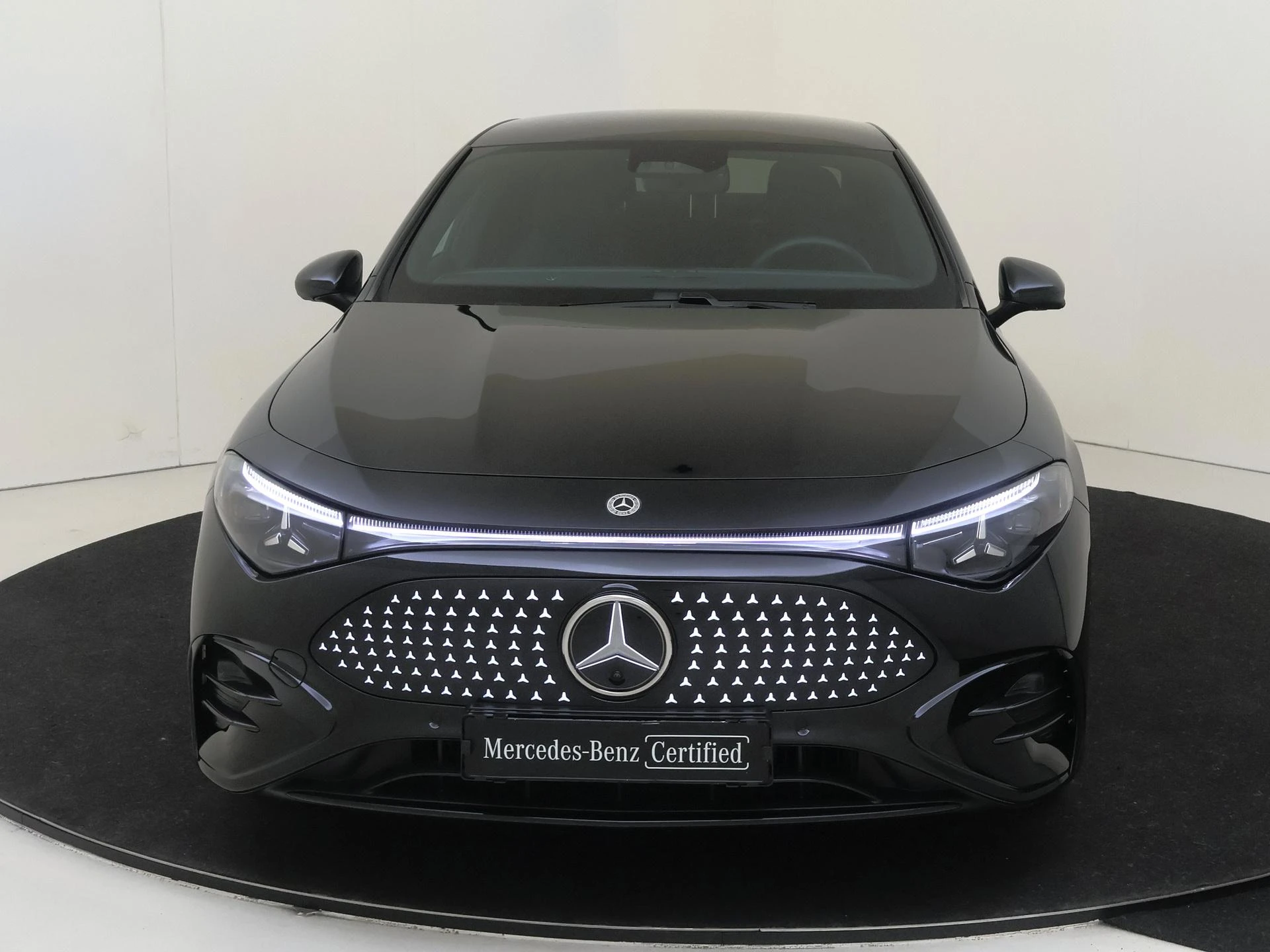 Mercedes-Benz-CLA-image-5