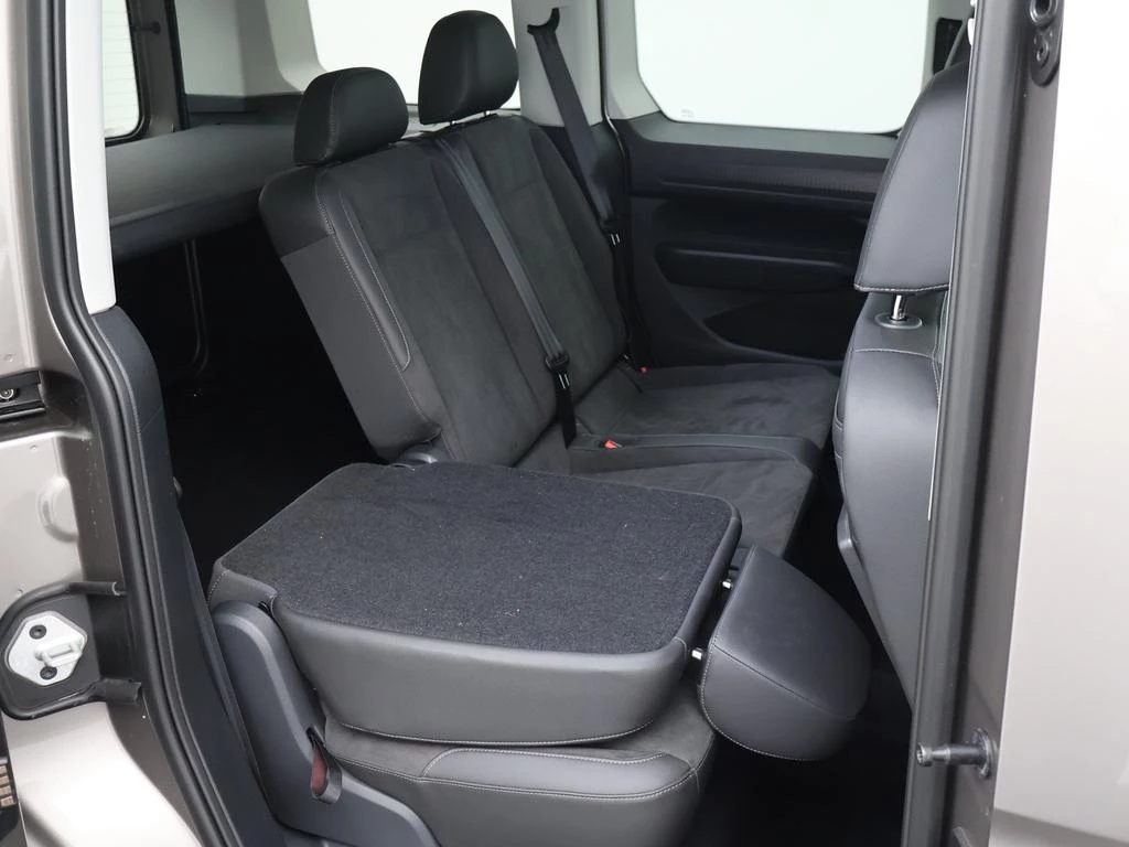 Volkswagen-Caddy-image-12