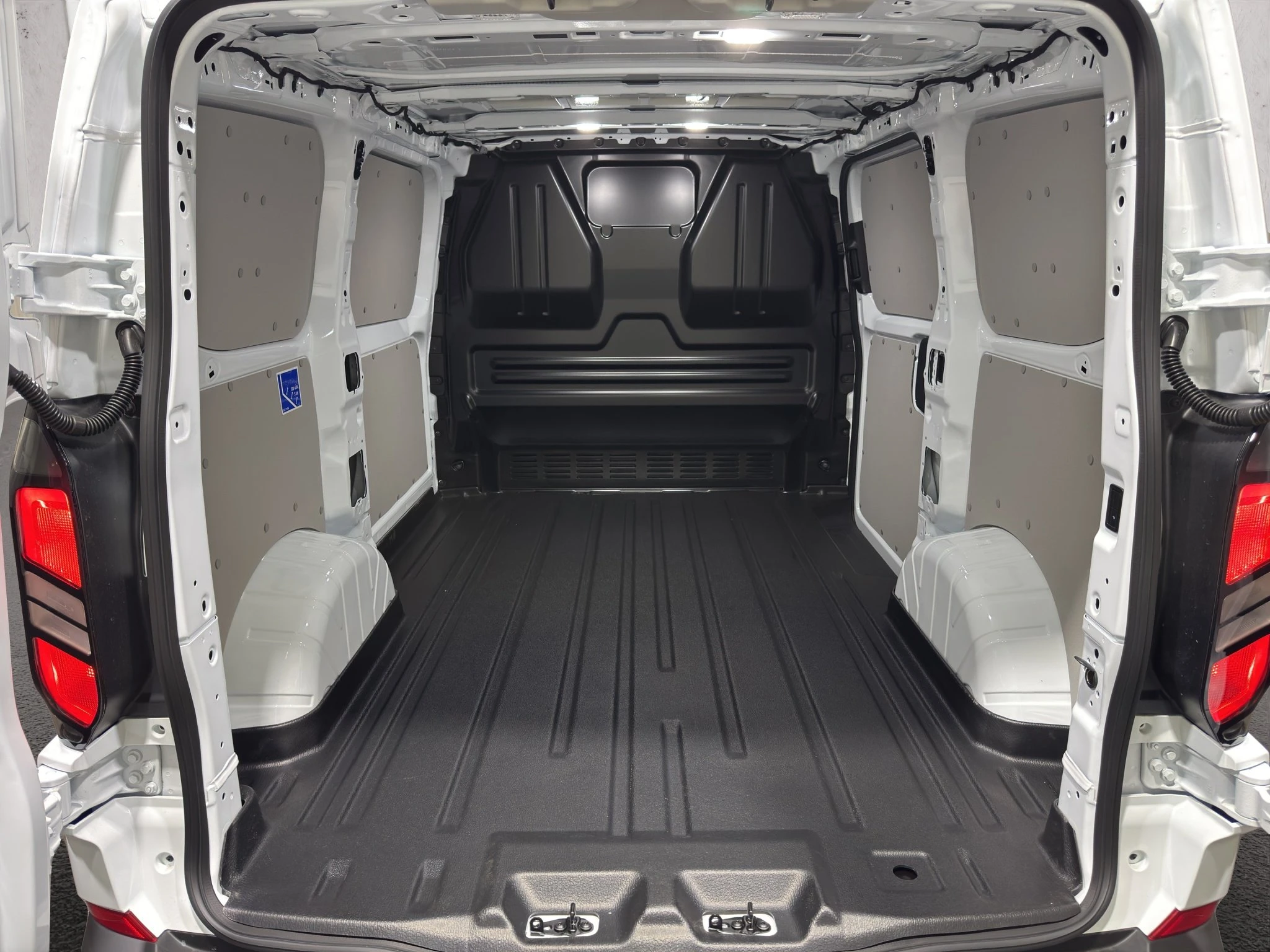 Ford Transit Custom Kastenwagen Trend 320 L1 2.0L EcoBlue. 8-Gang-Automatikgetriebe. FWD