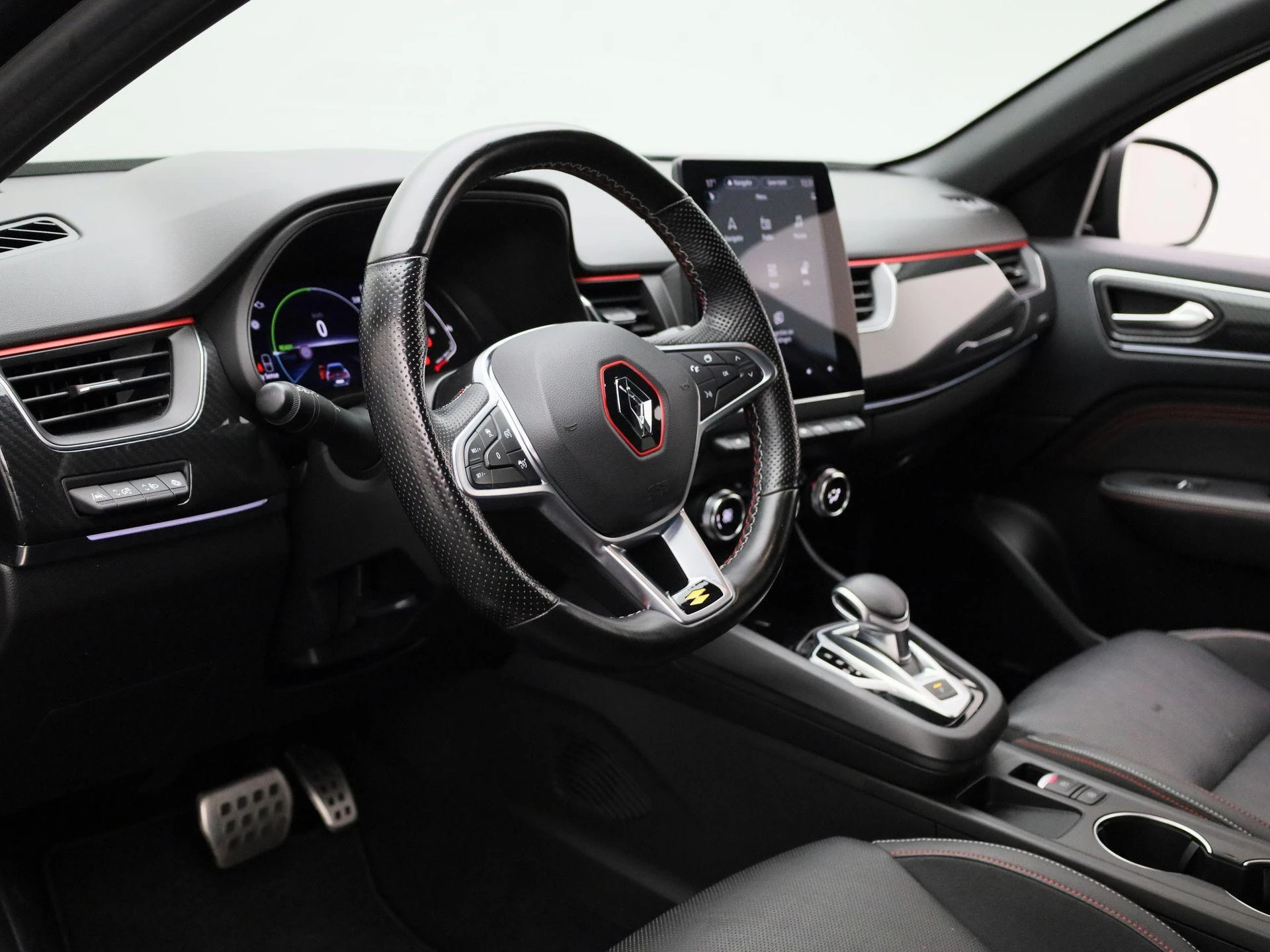 Renault-Arkana-image-29