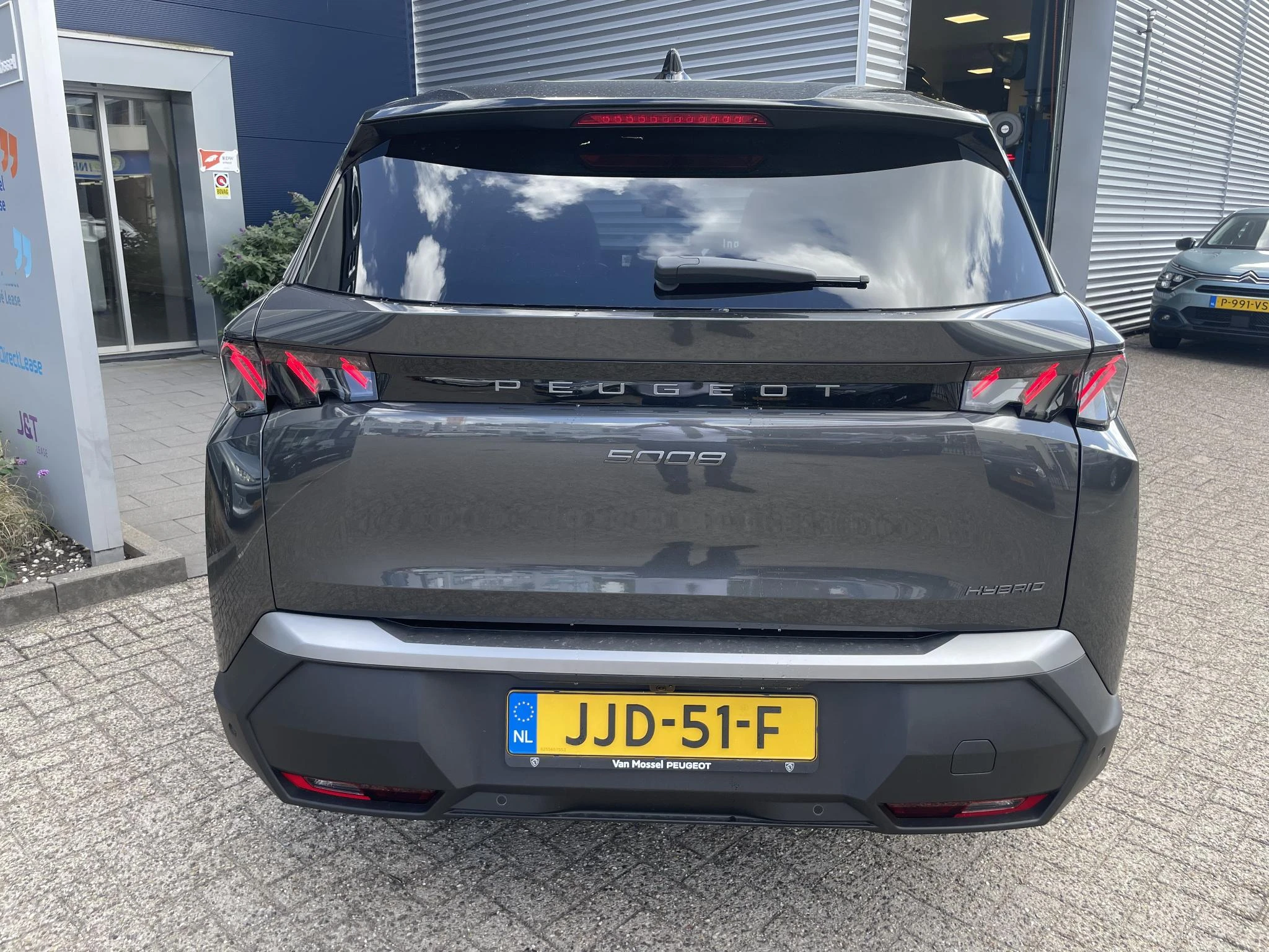 Peugeot-5008-image-6
