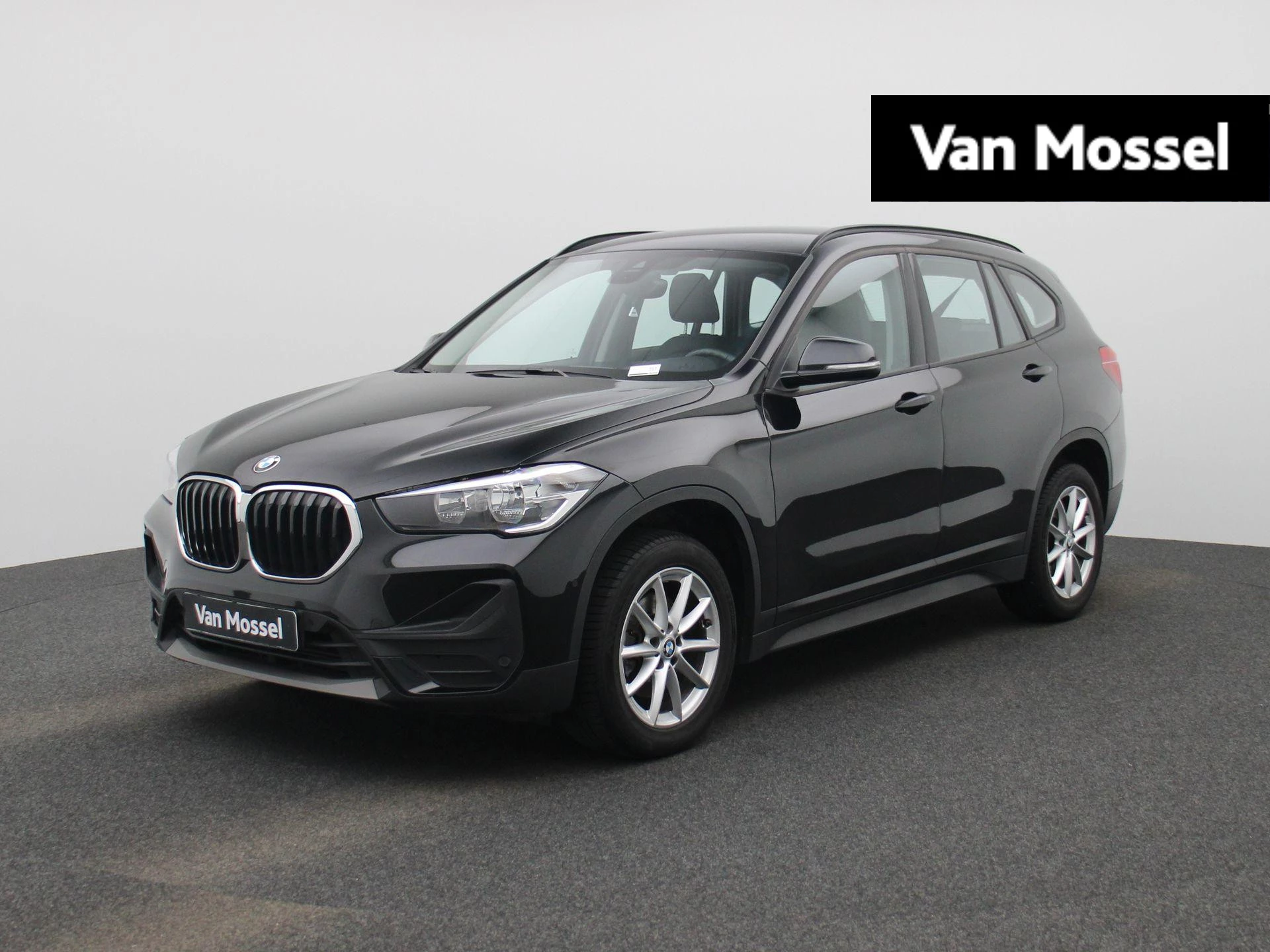BMW-X1-image-0