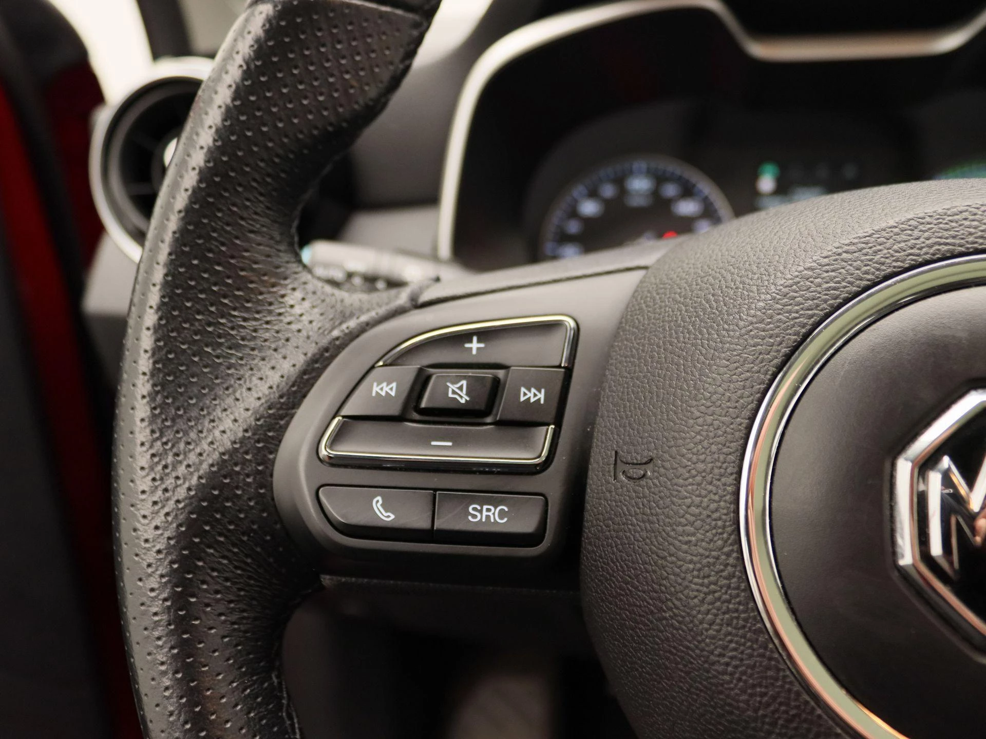 MG ZS EV Luxury 45 kWh