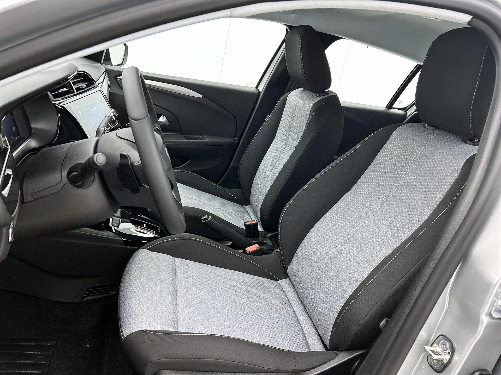 Opel-Corsa-image-37