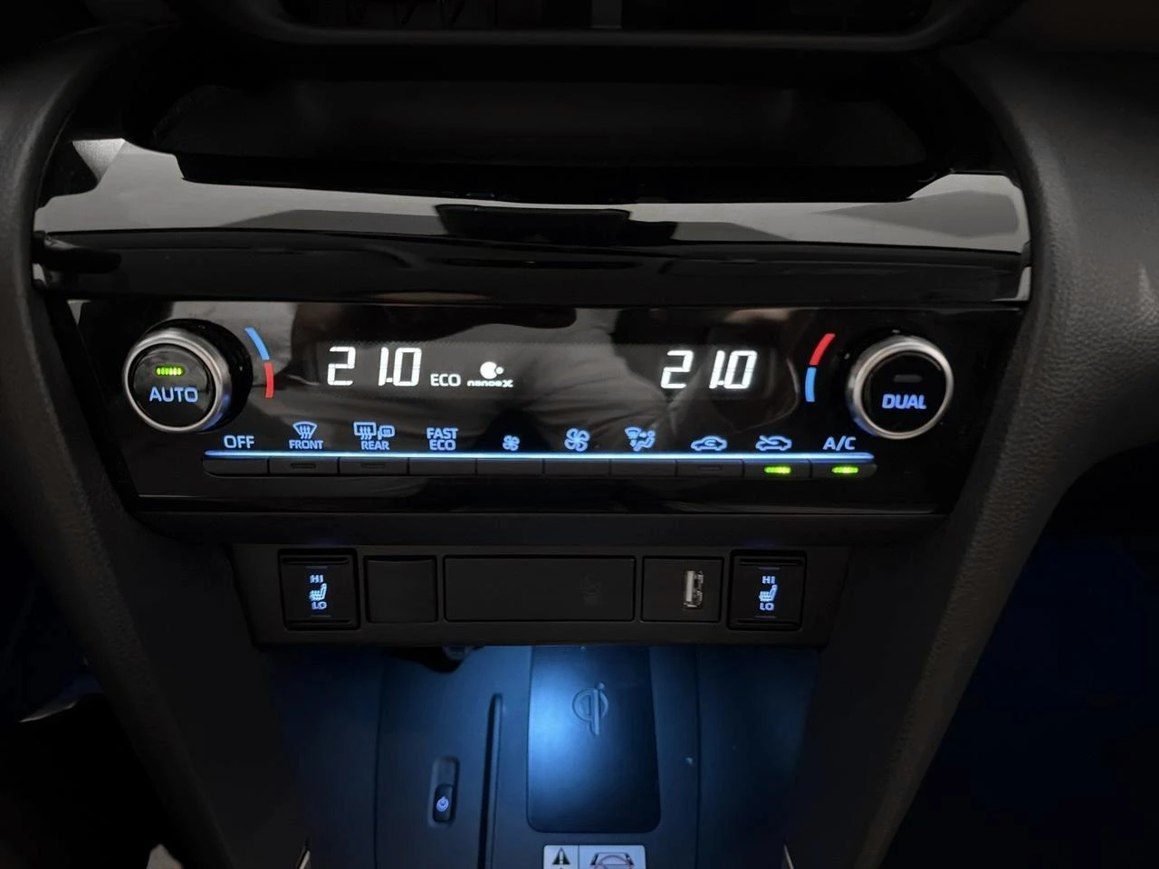 Toyota-Yaris Cross-image-14