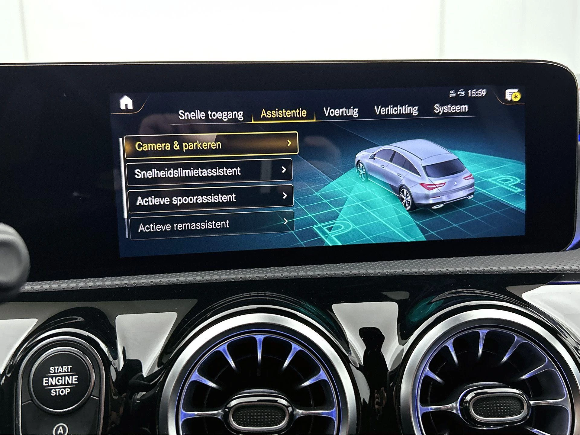 Mercedes-Benz-CLA-image-14