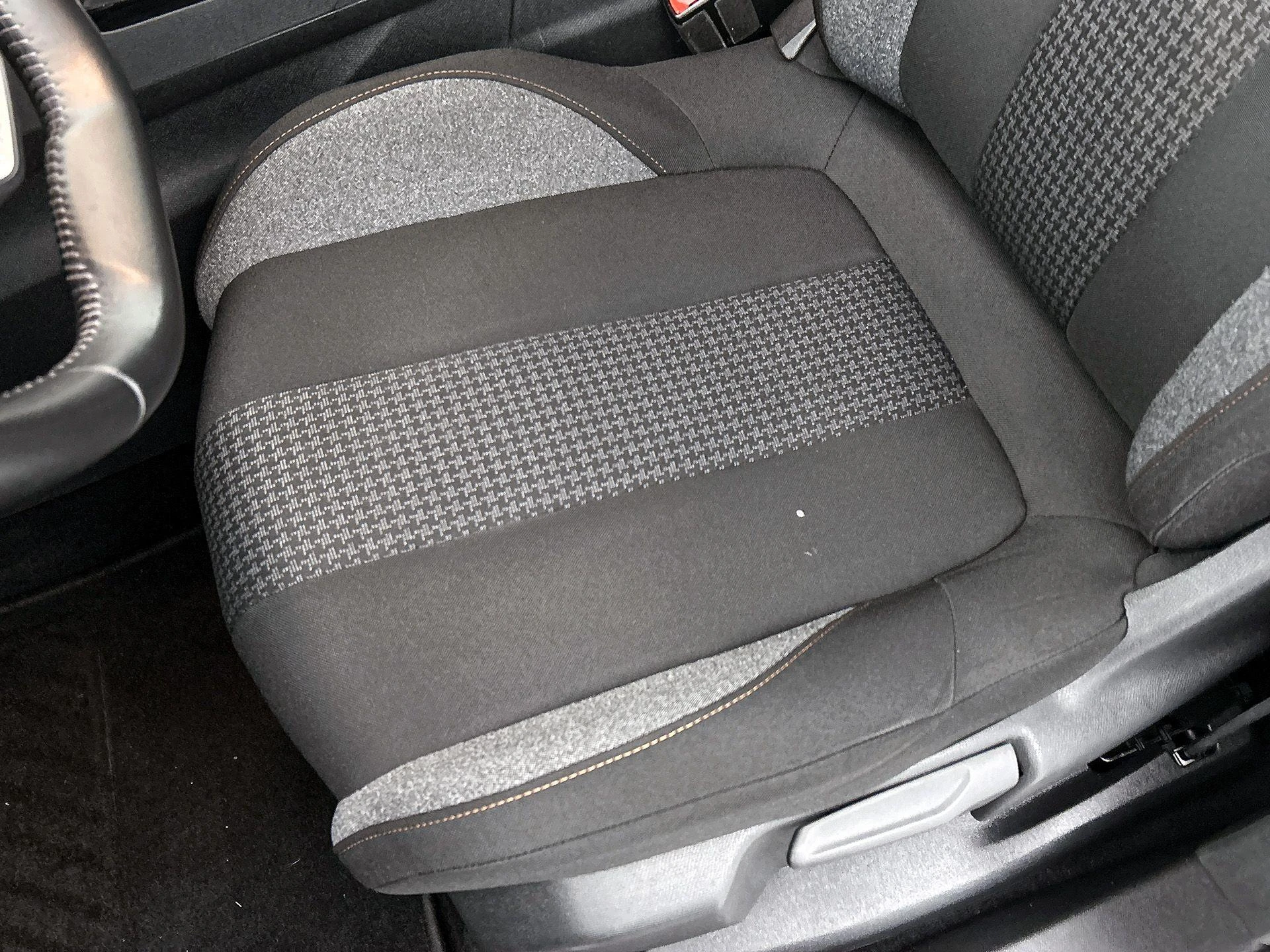 Peugeot-5008-image-14