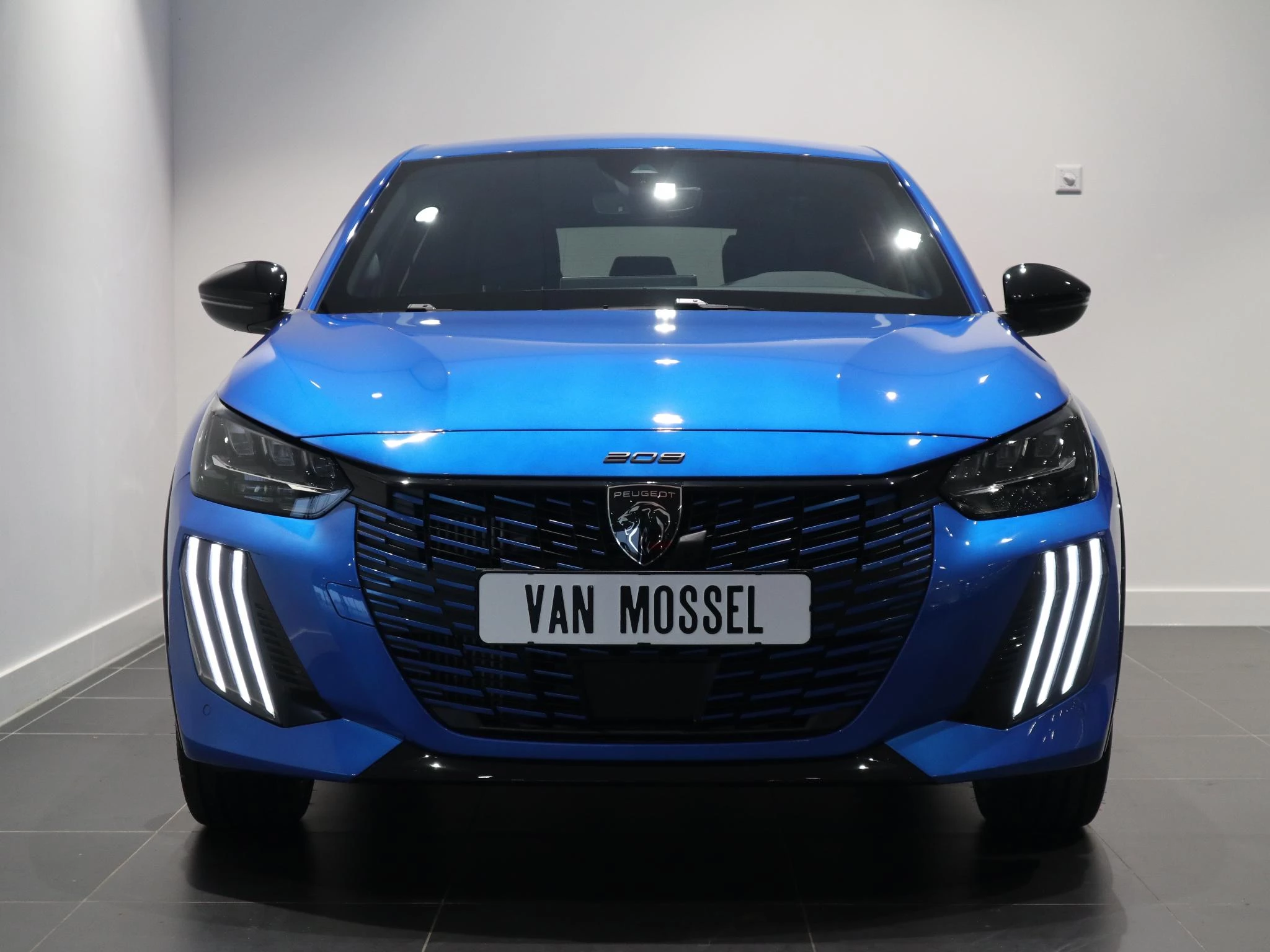 Peugeot-e-208-image-1