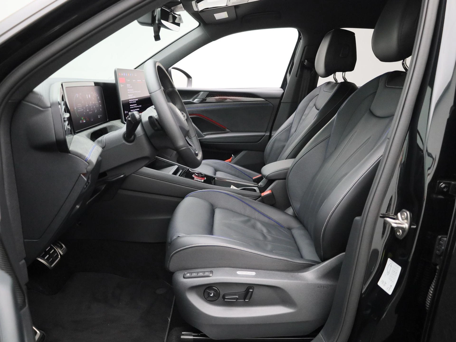 Volkswagen-Tiguan-image-9