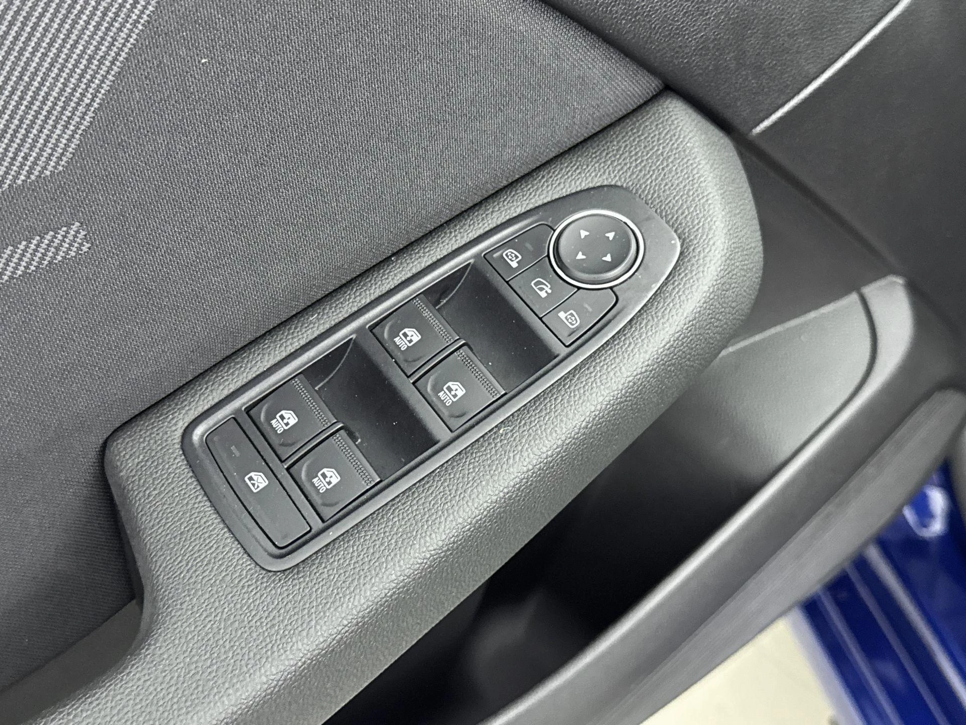 Renault-Clio-image-9