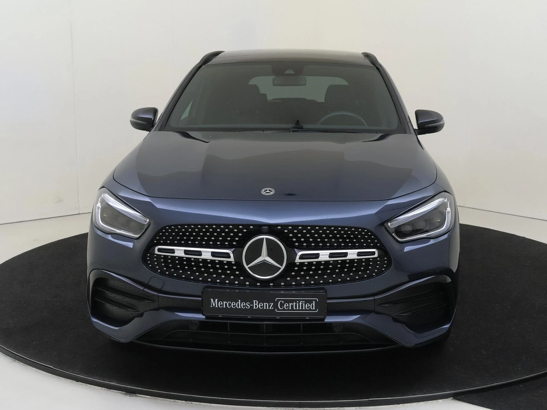 Mercedes-Benz-GLA-image-5
