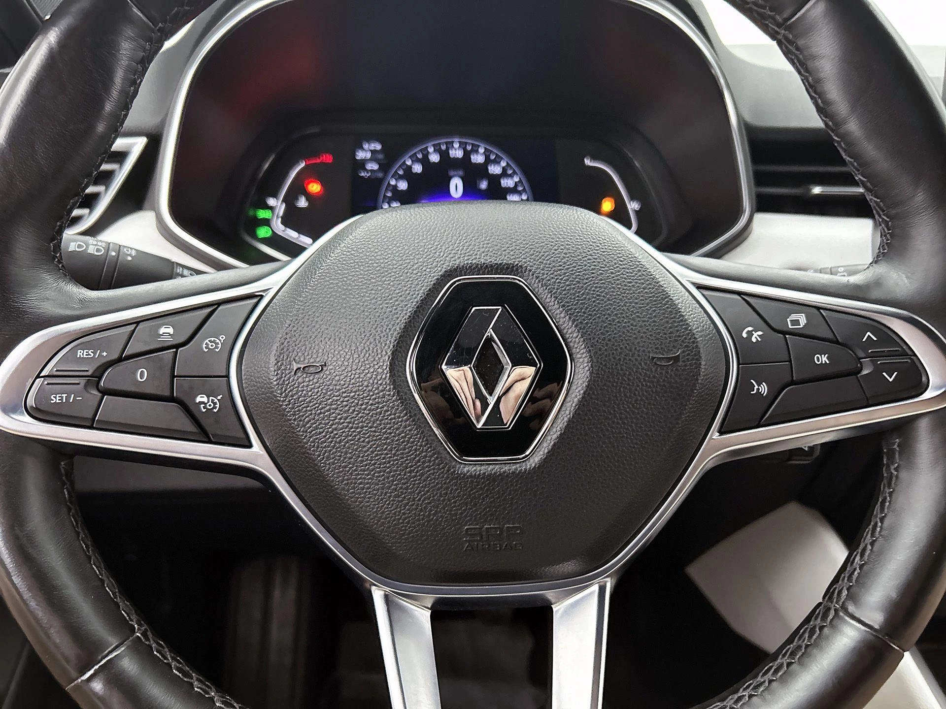 Renault Clio 1.0 TCe Initiale Paris