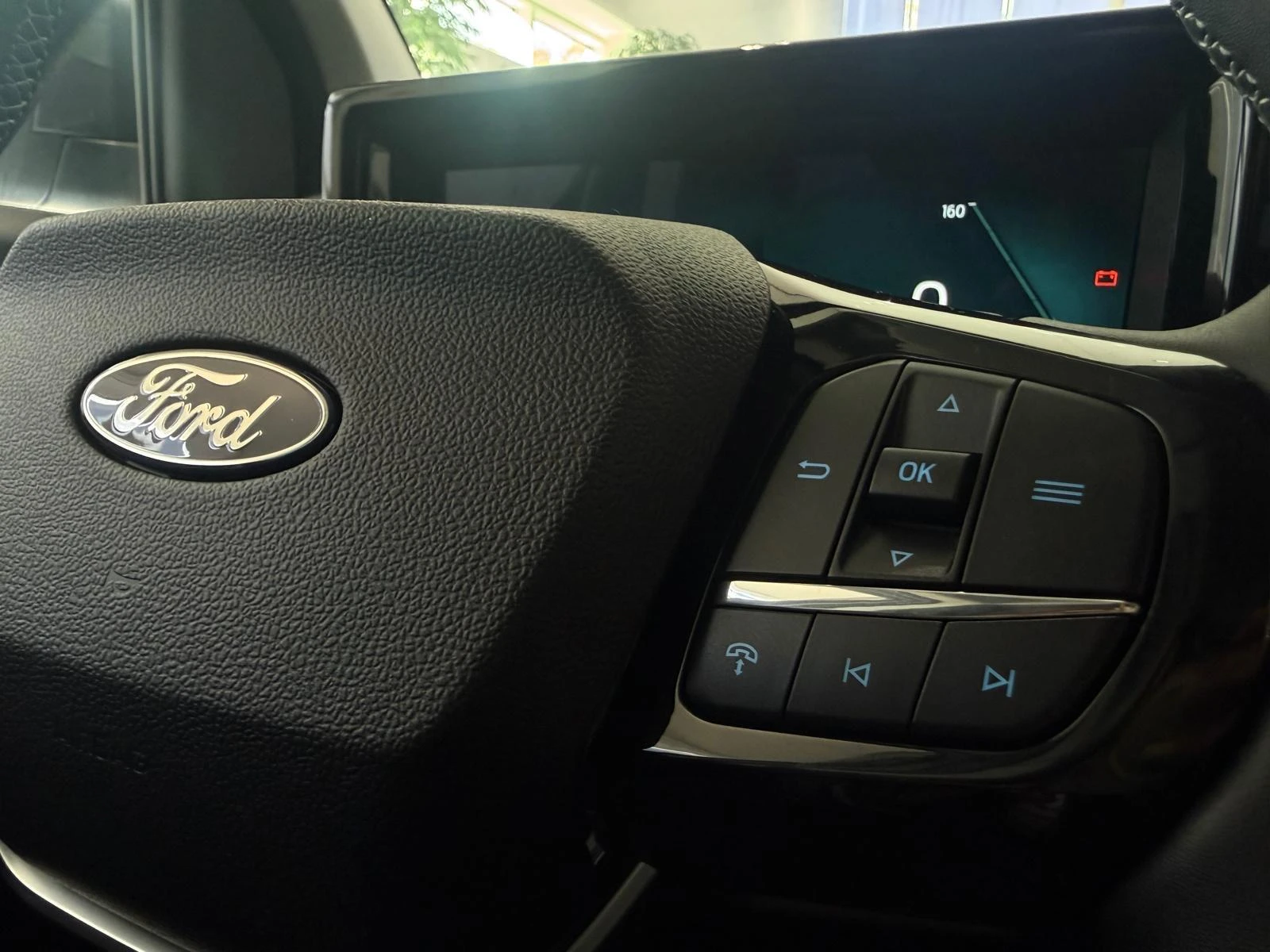 Ford-E-Transit Courier-image-15
