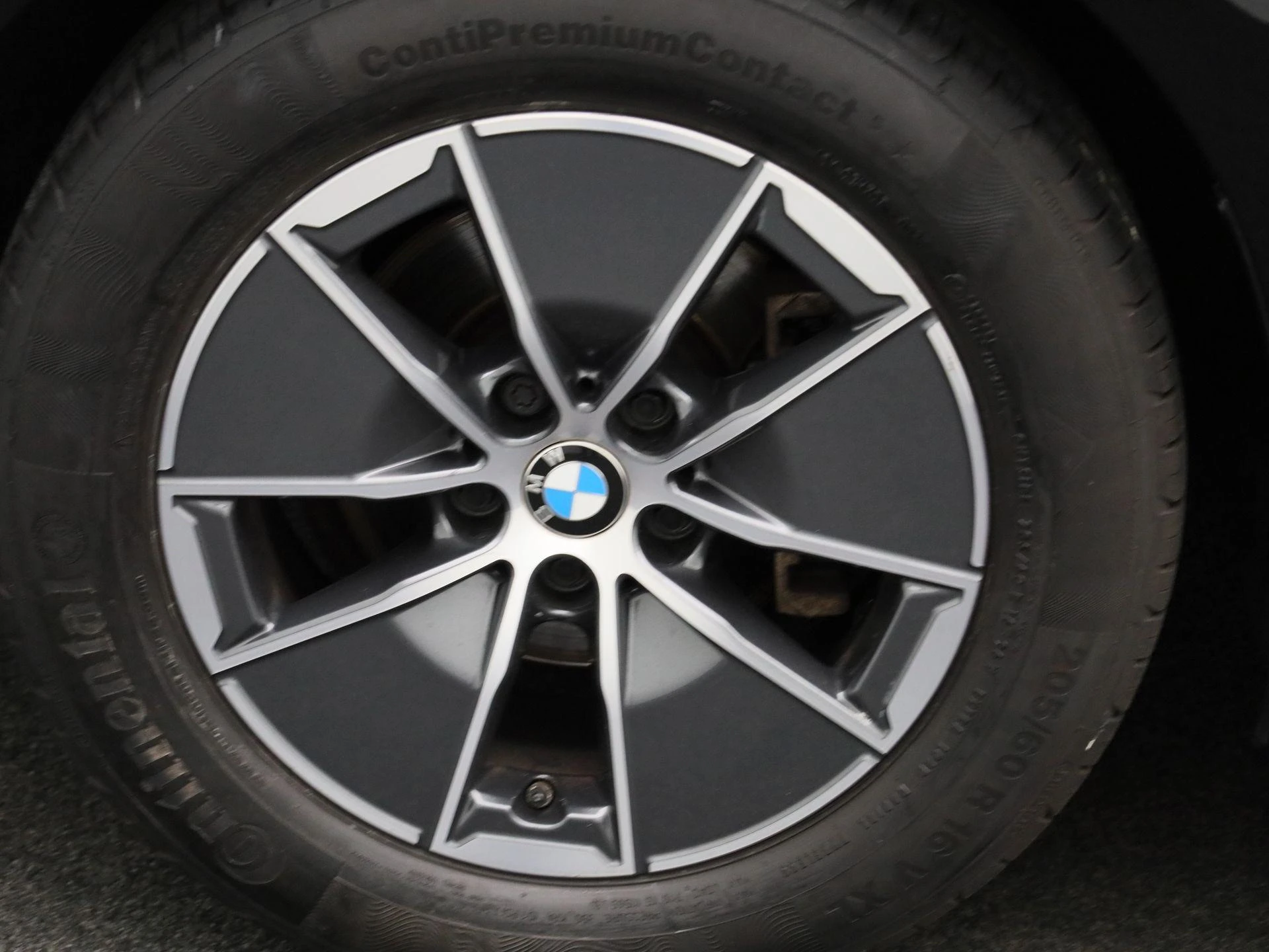 BMW-3 Serie-image-12