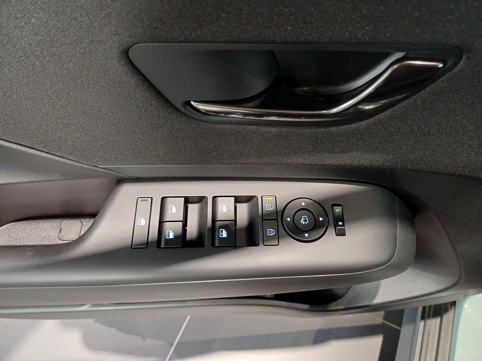 Hyundai-Kona-image-13
