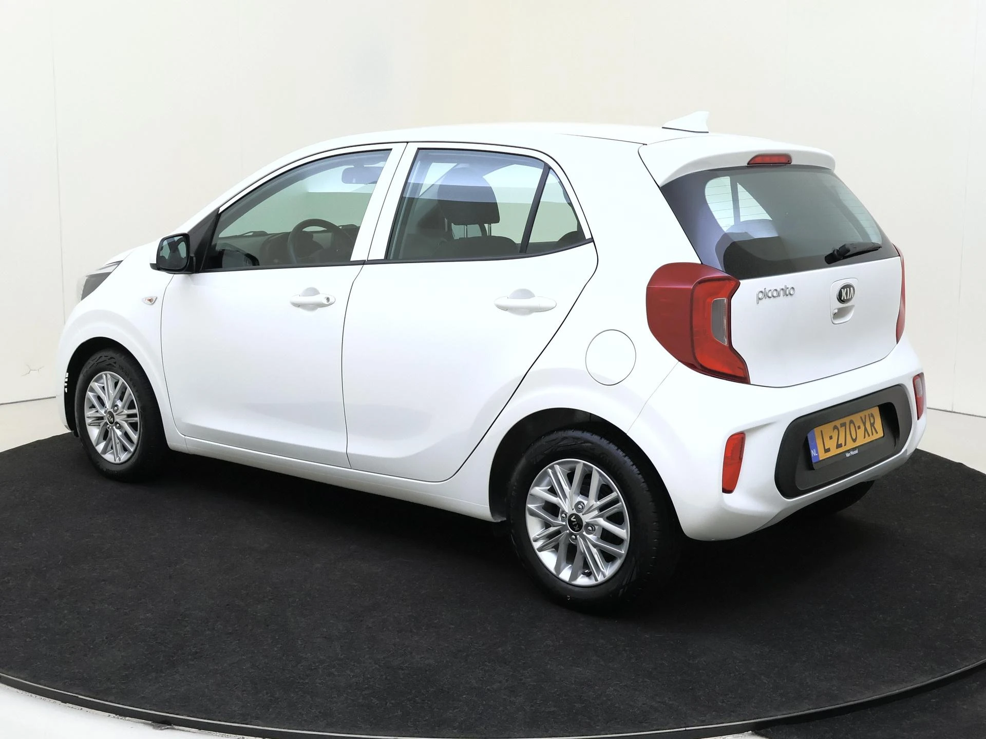 Kia-Picanto-image-2