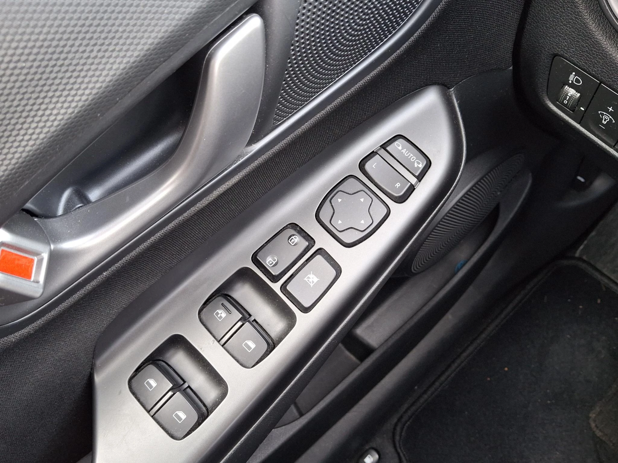 Hyundai-Kona-image-22