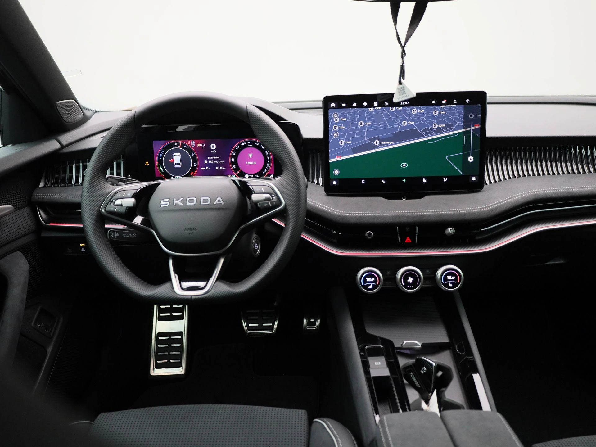 Škoda Superb Combi 1.5 TSI PHEV Sportline Business 204 PK