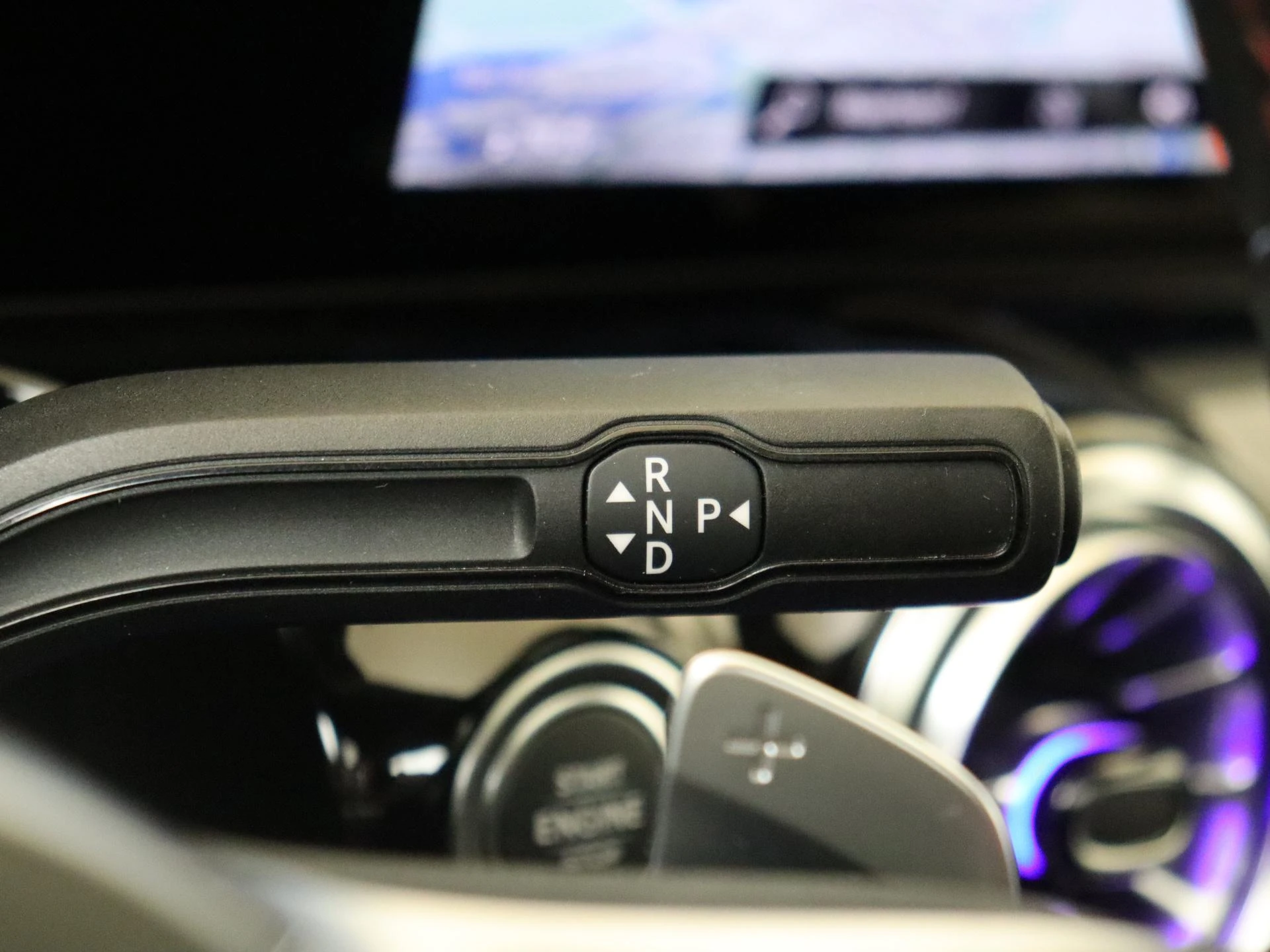 Mercedes-Benz-GLA-image-14