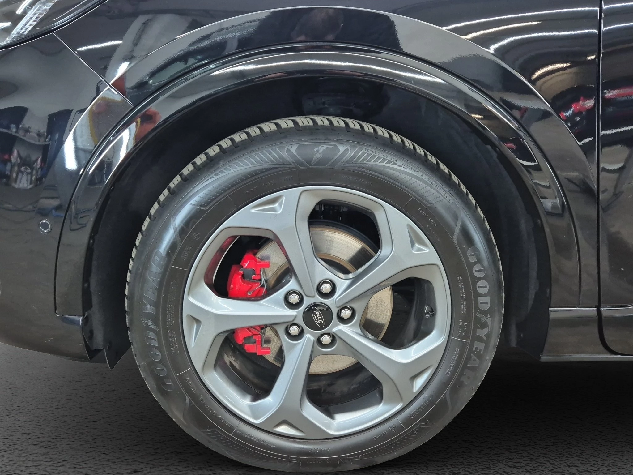 Ford Kuga ST-Line X Aut.*360GRAD*LED-MATRIX*NAVI*GRA*WINTER-PKT.