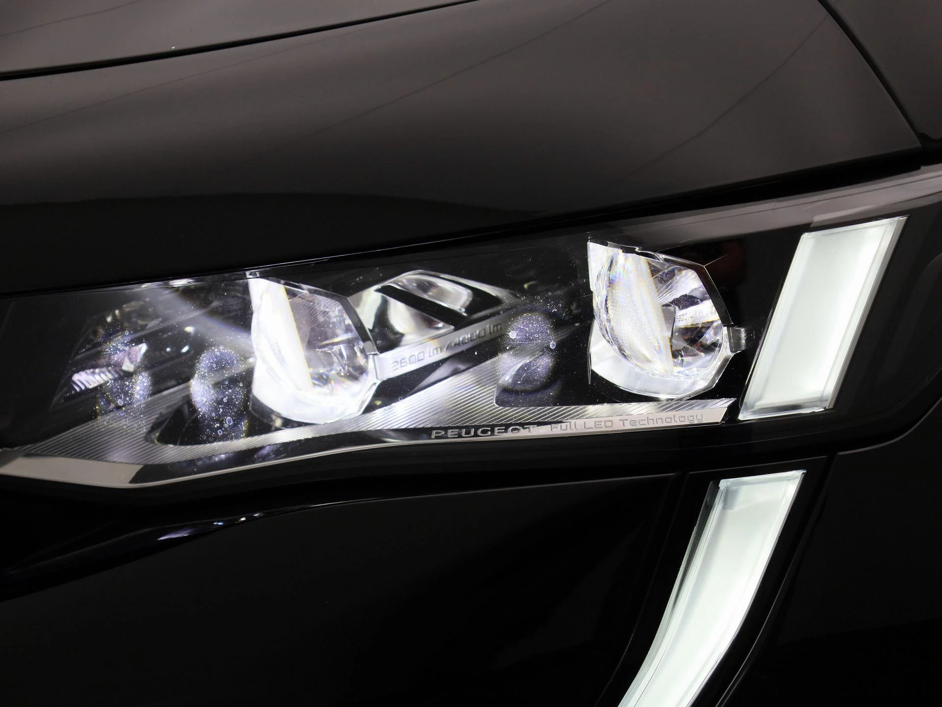 Peugeot 508 SW 1.6 Hybrid 225 e-EAT8 Allure Pack
