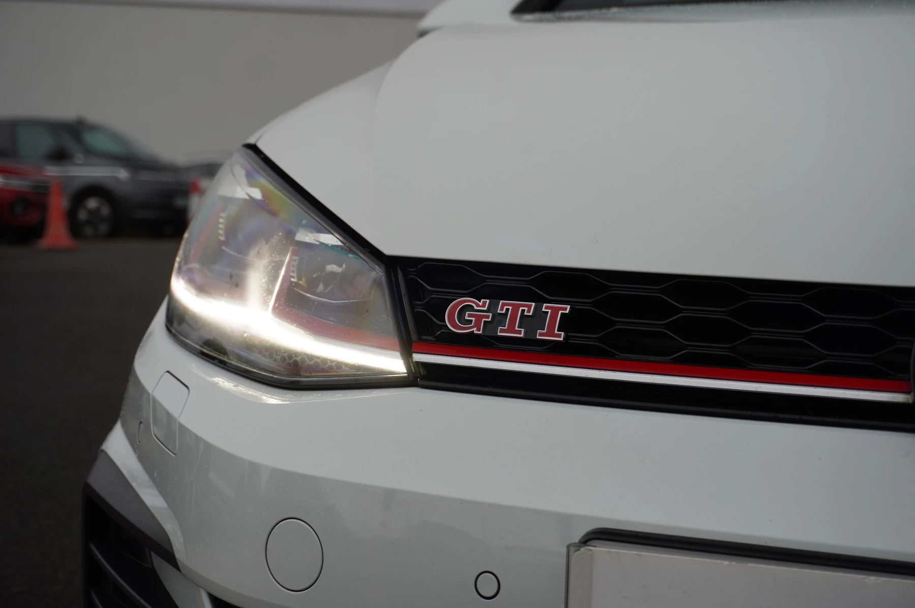 Volkswagen-Golf-image-48